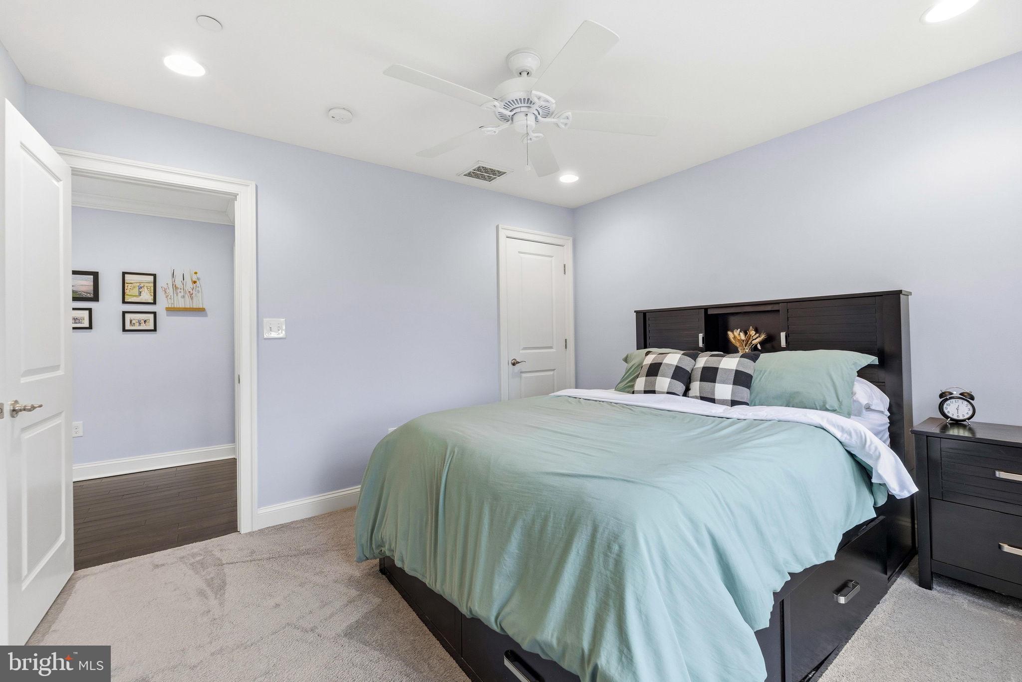 BOWLEYS QUARTERS - Residential