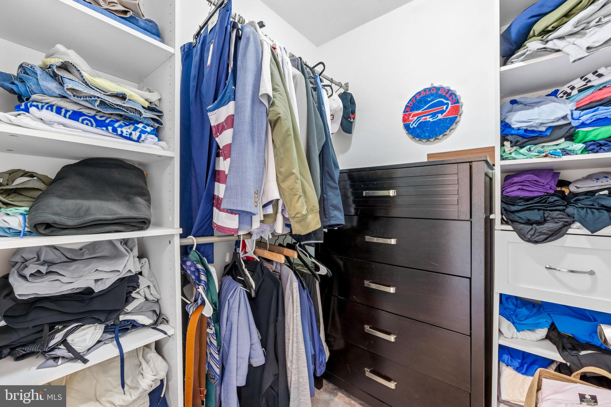 BOWLEYS QUARTERS - Residential