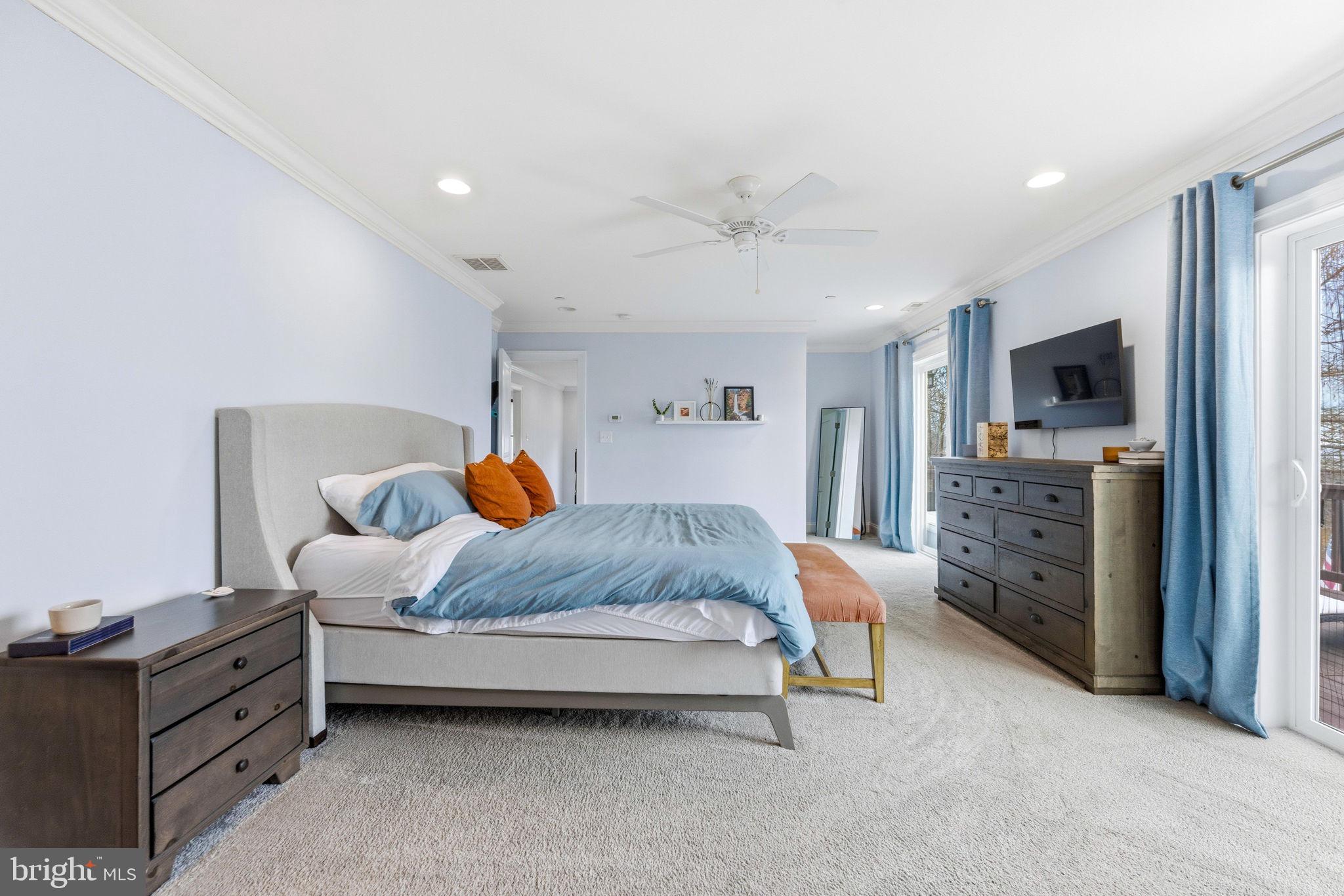 BOWLEYS QUARTERS - Residential