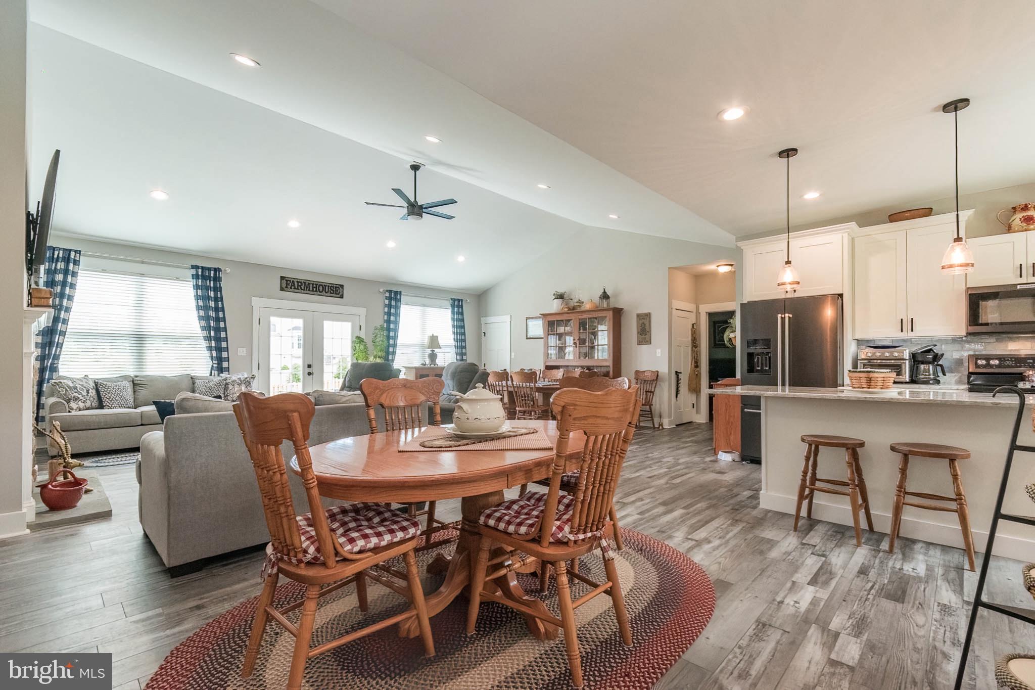 BROOKSIDE - Residential