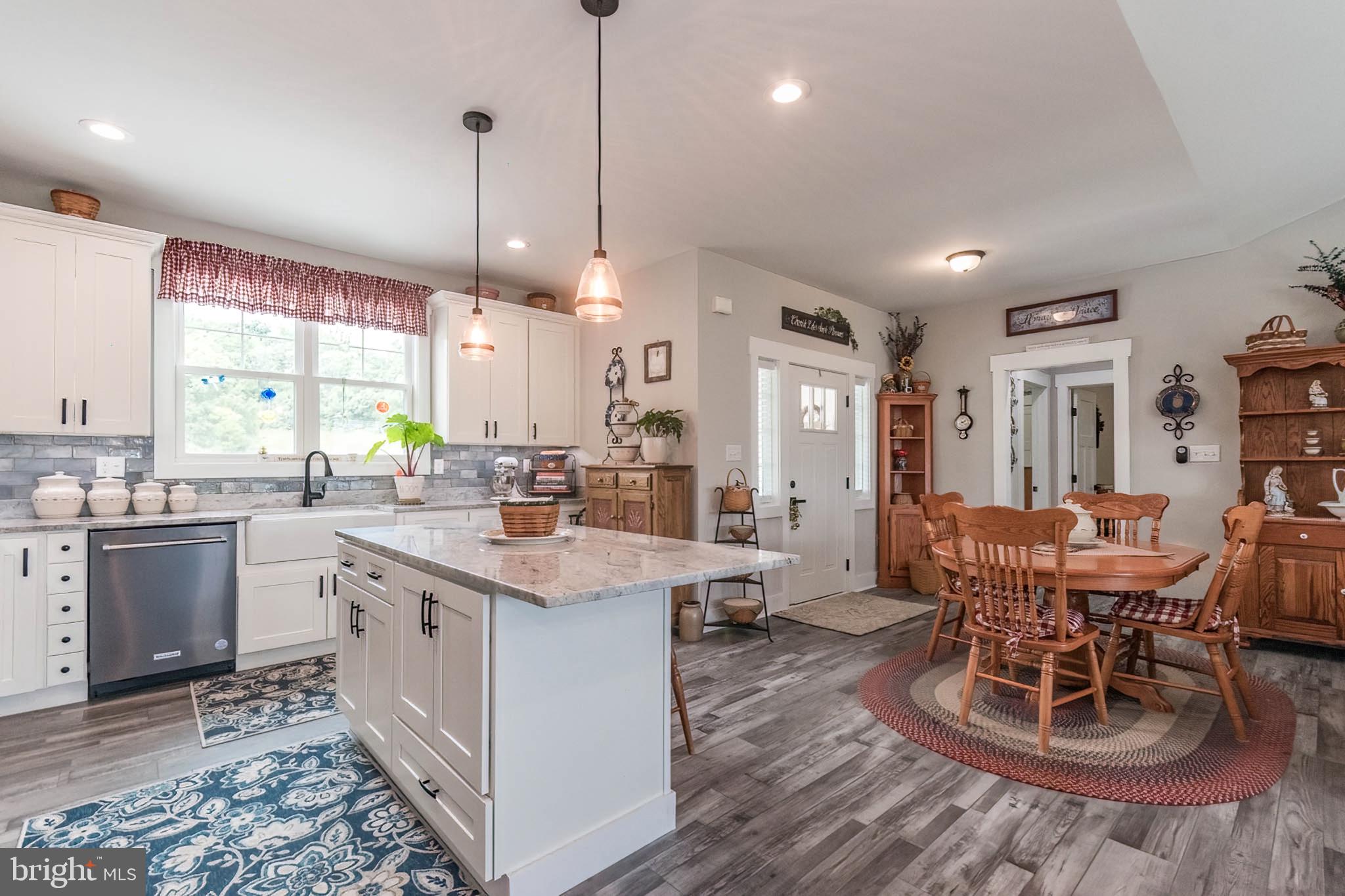 BROOKSIDE - Residential