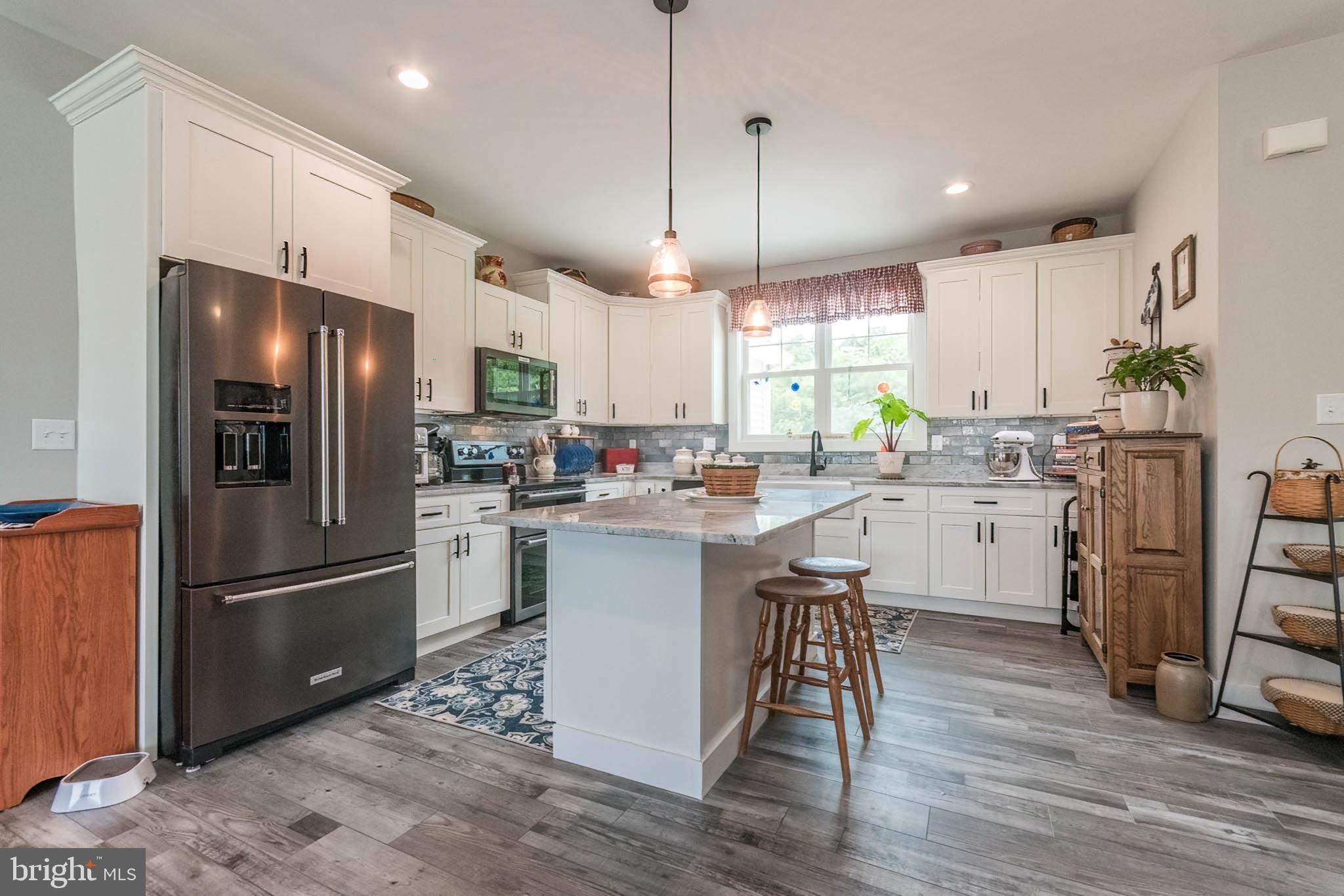 BROOKSIDE - Residential