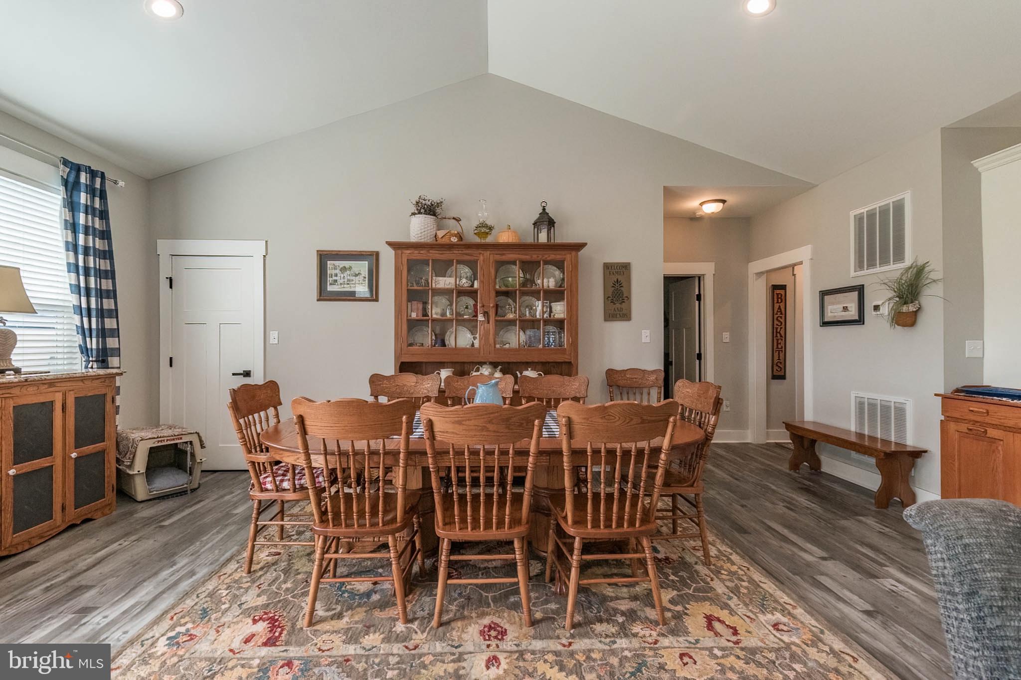 BROOKSIDE - Residential