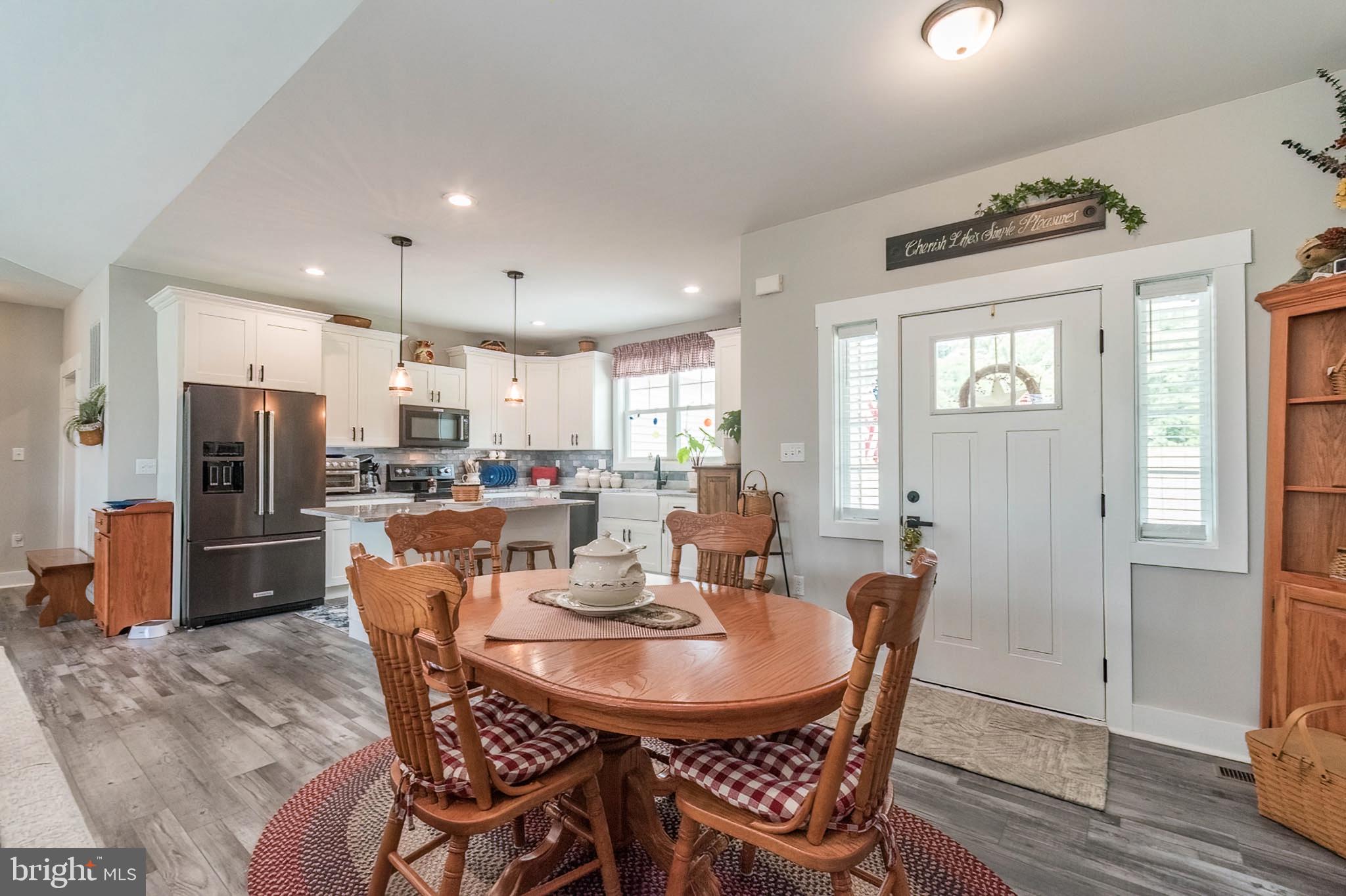 BROOKSIDE - Residential