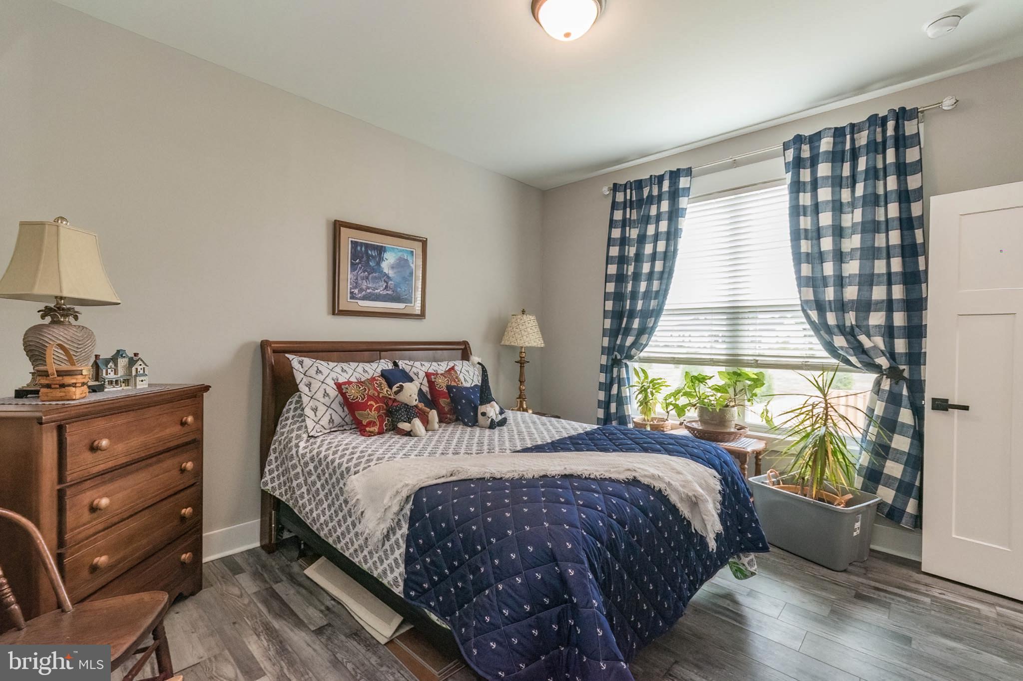 BROOKSIDE - Residential