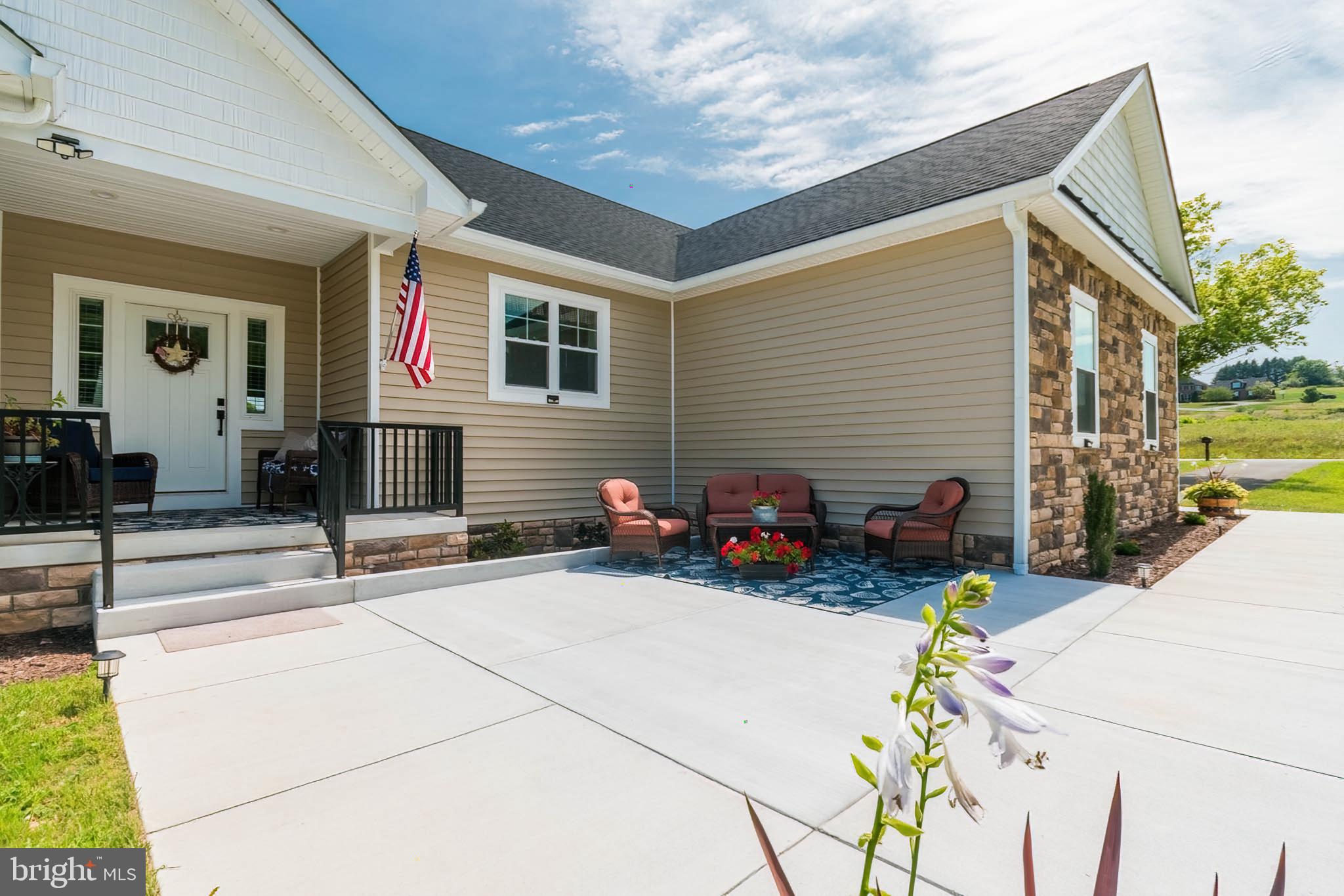 BROOKSIDE - Residential