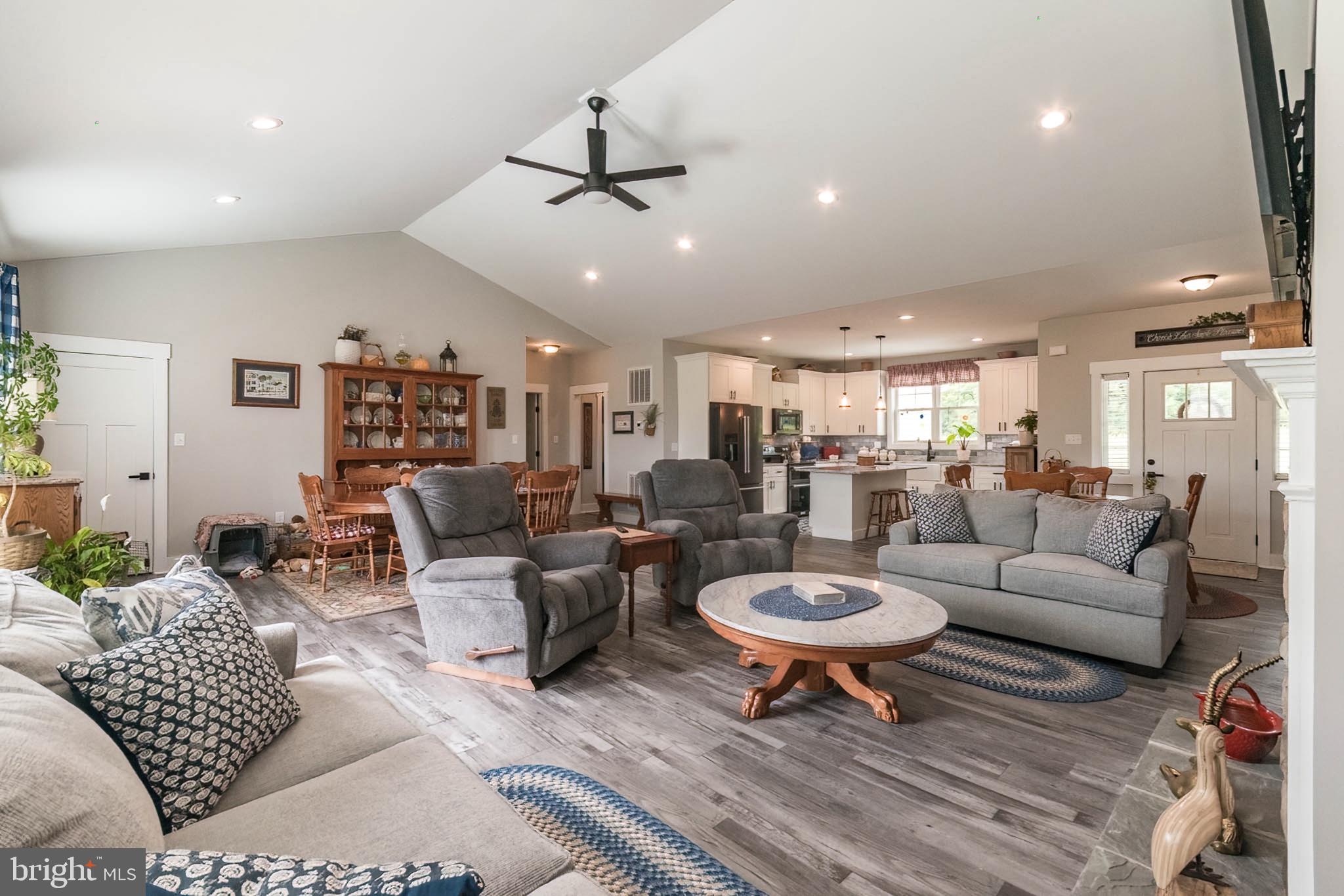 BROOKSIDE - Residential