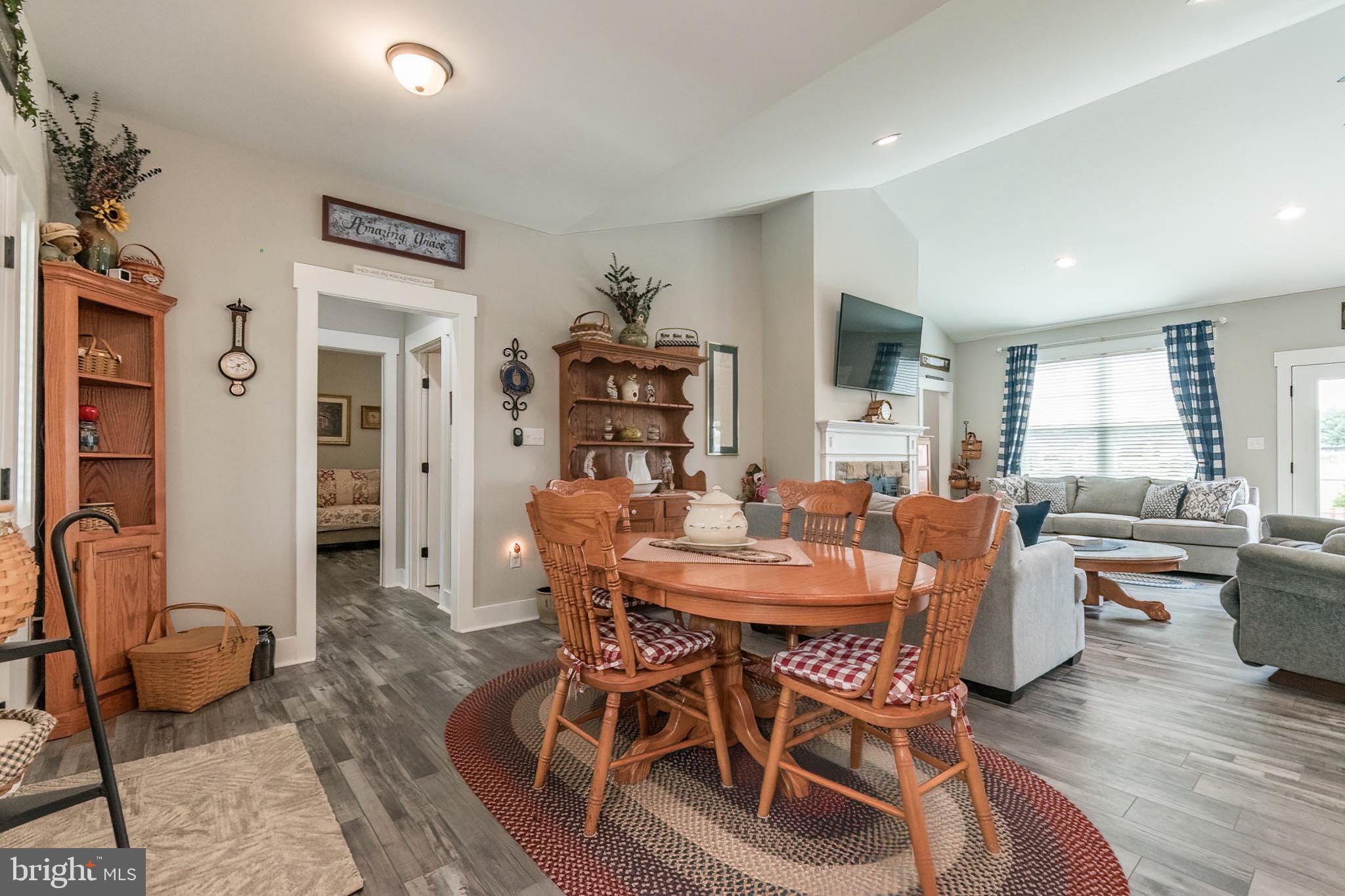 BROOKSIDE - Residential