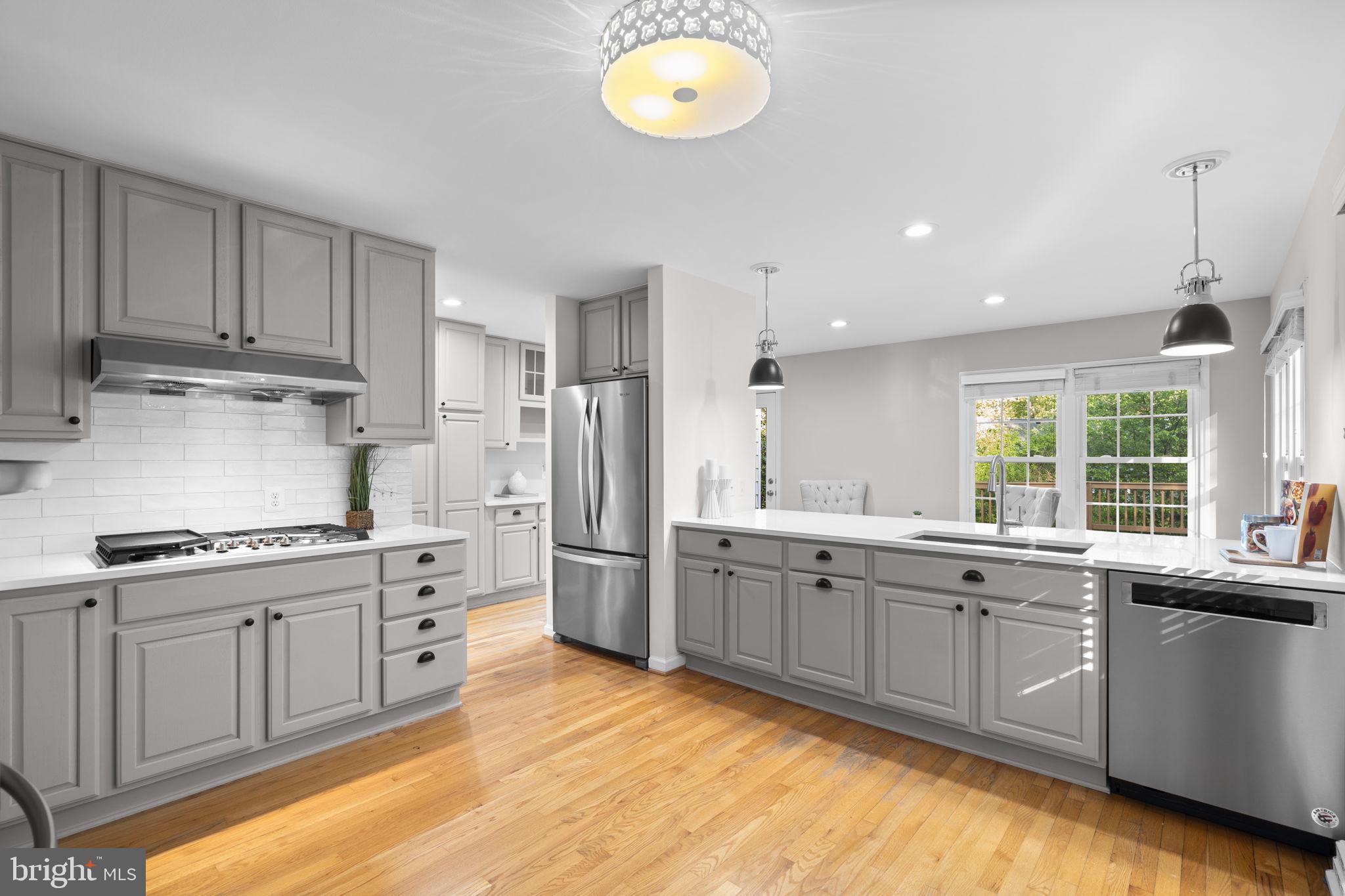 CAMELOT - Residential