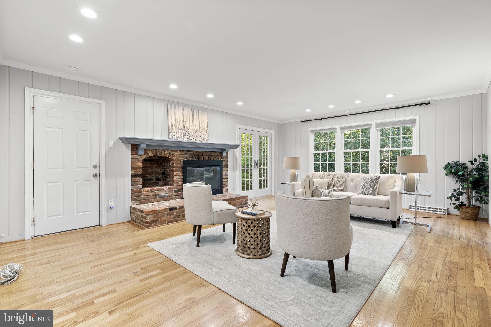 CAMELOT - Residential