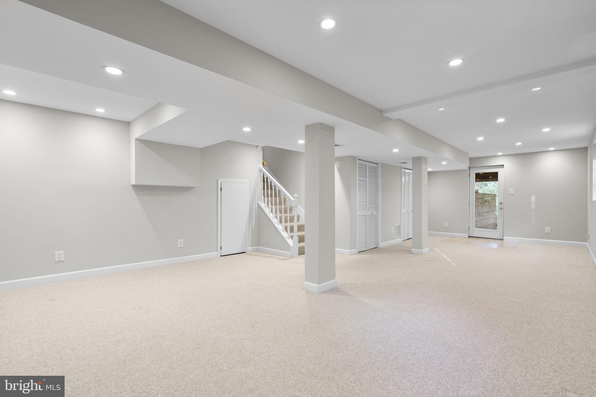 CAMELOT - Residential