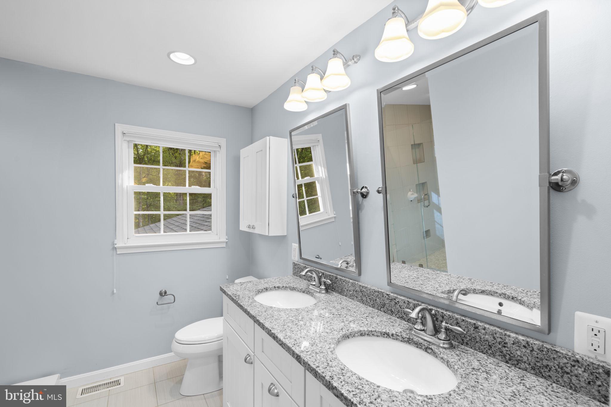 CAMELOT - Residential