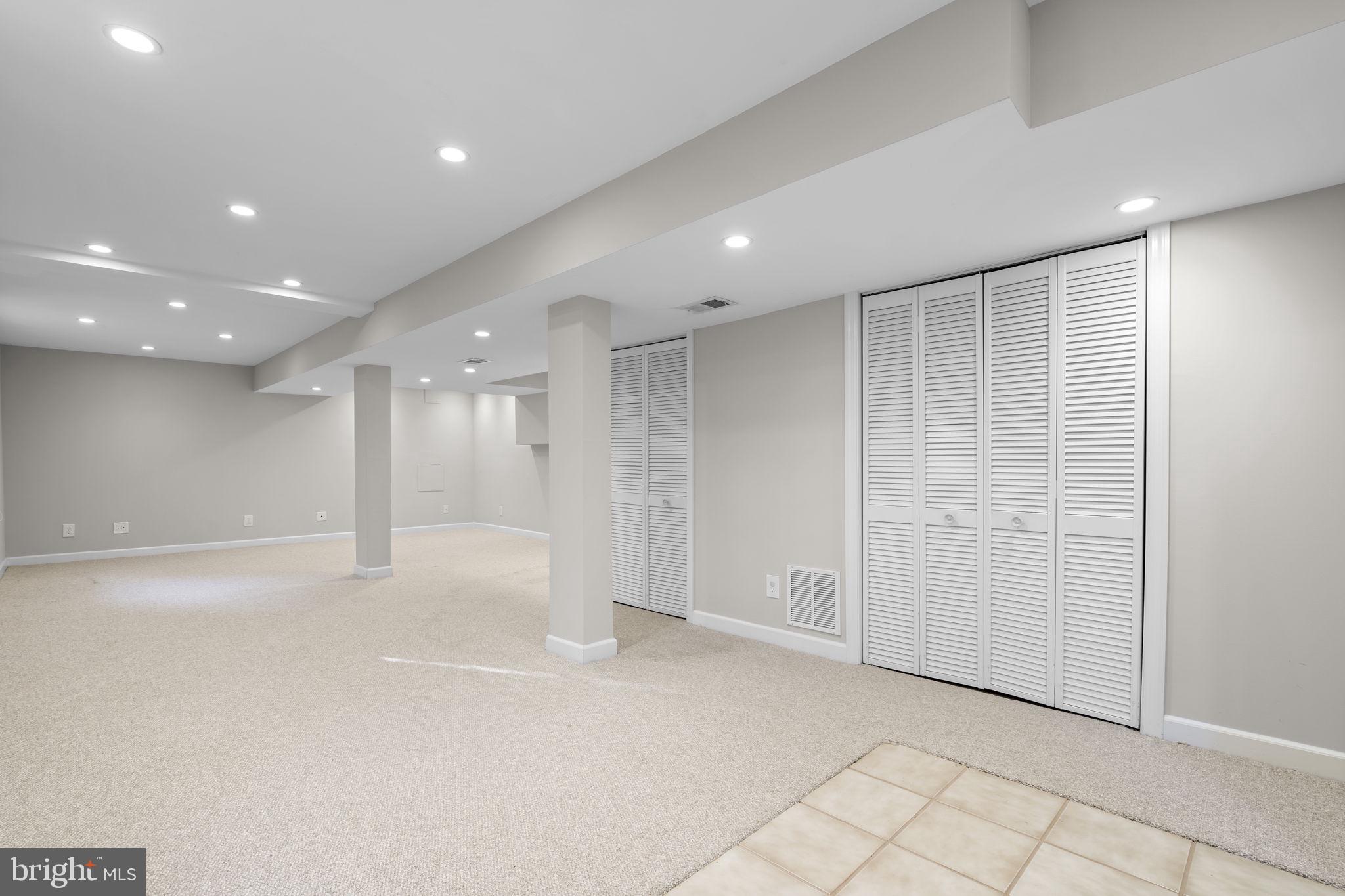 CAMELOT - Residential