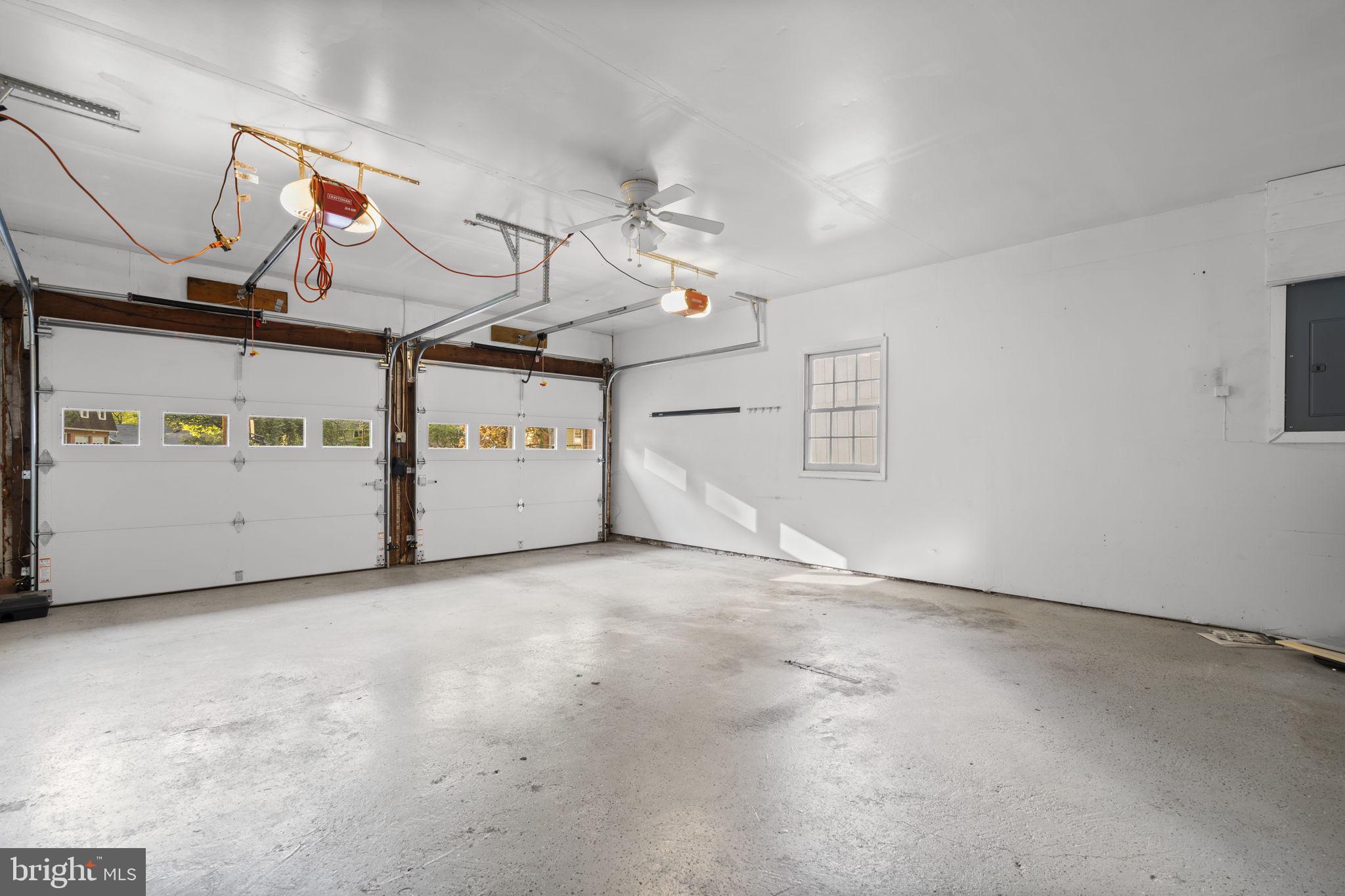 CAMELOT - Residential