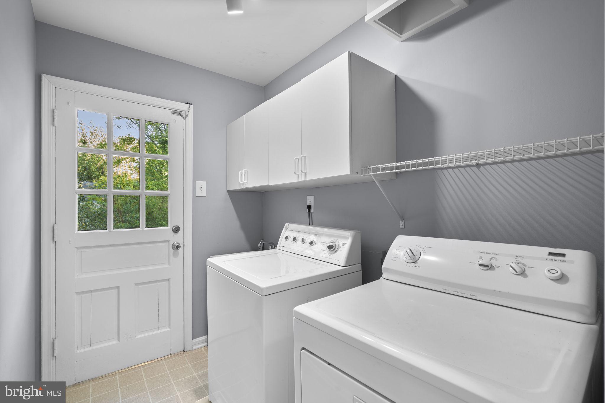 CAMELOT - Residential