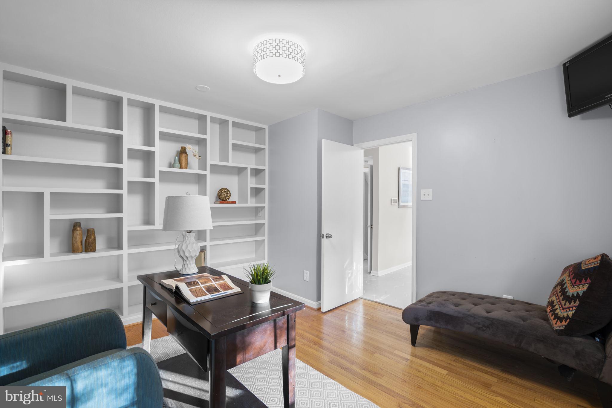 CAMELOT - Residential