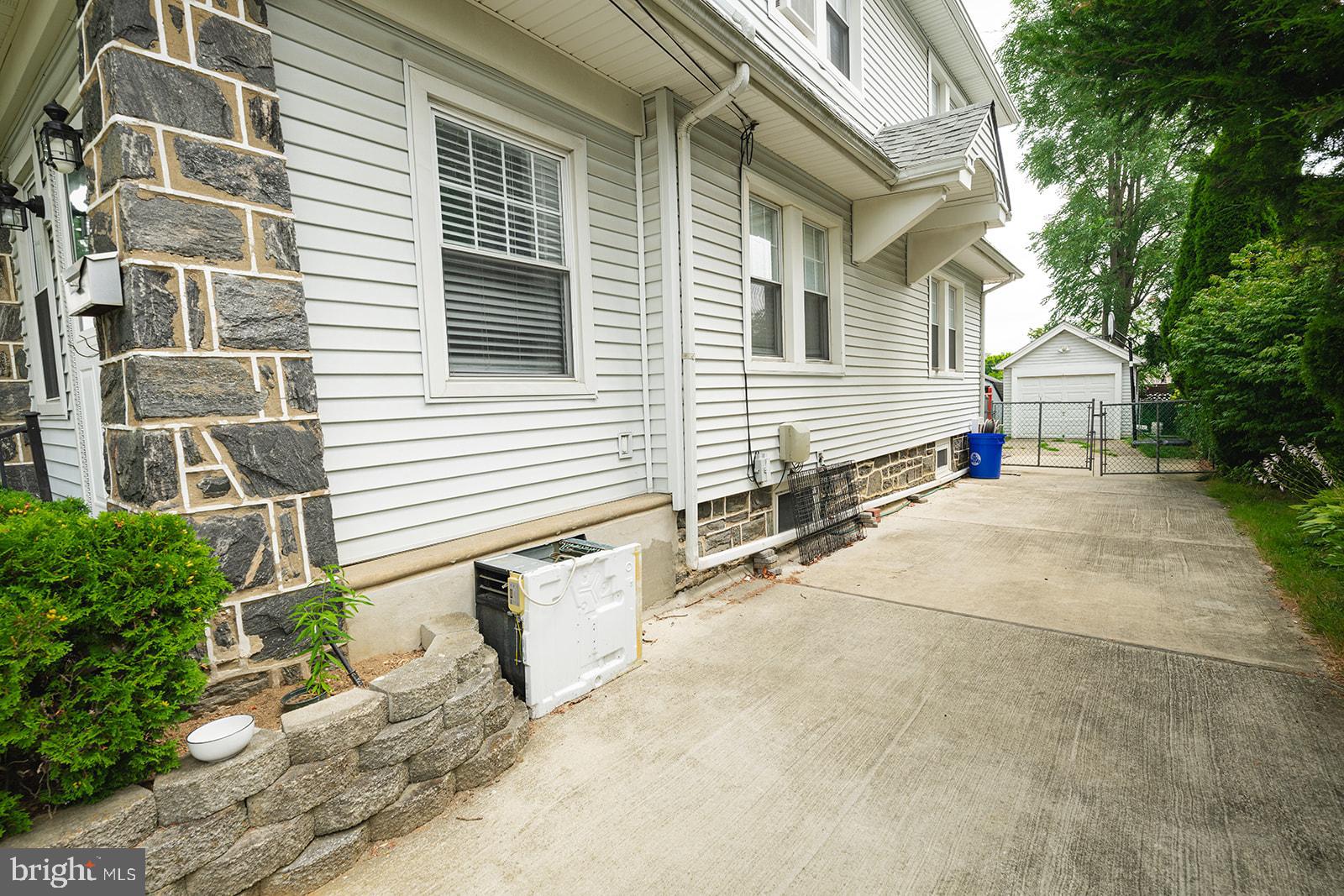 MANOA - Residential