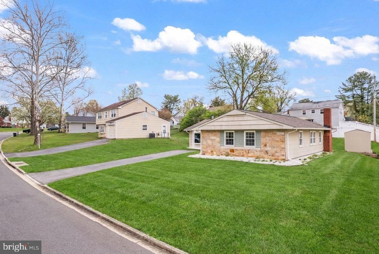 15717 PRESSWICK LANE