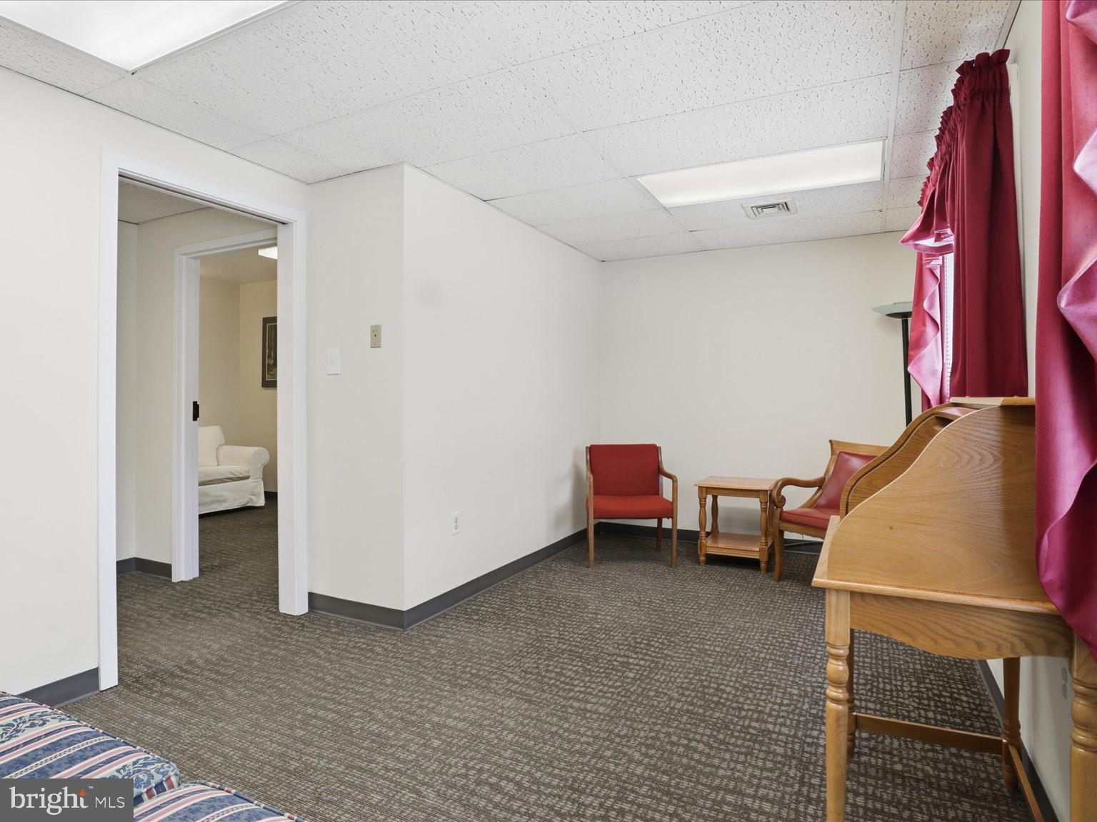 SPRINGFIELD PROFESSSIONAL PARK - Commercial Sale