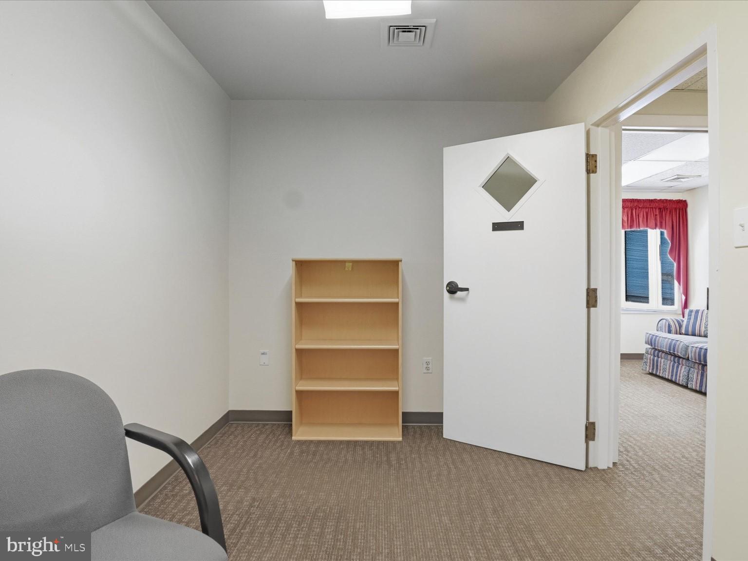 SPRINGFIELD PROFESSSIONAL PARK - Commercial Sale