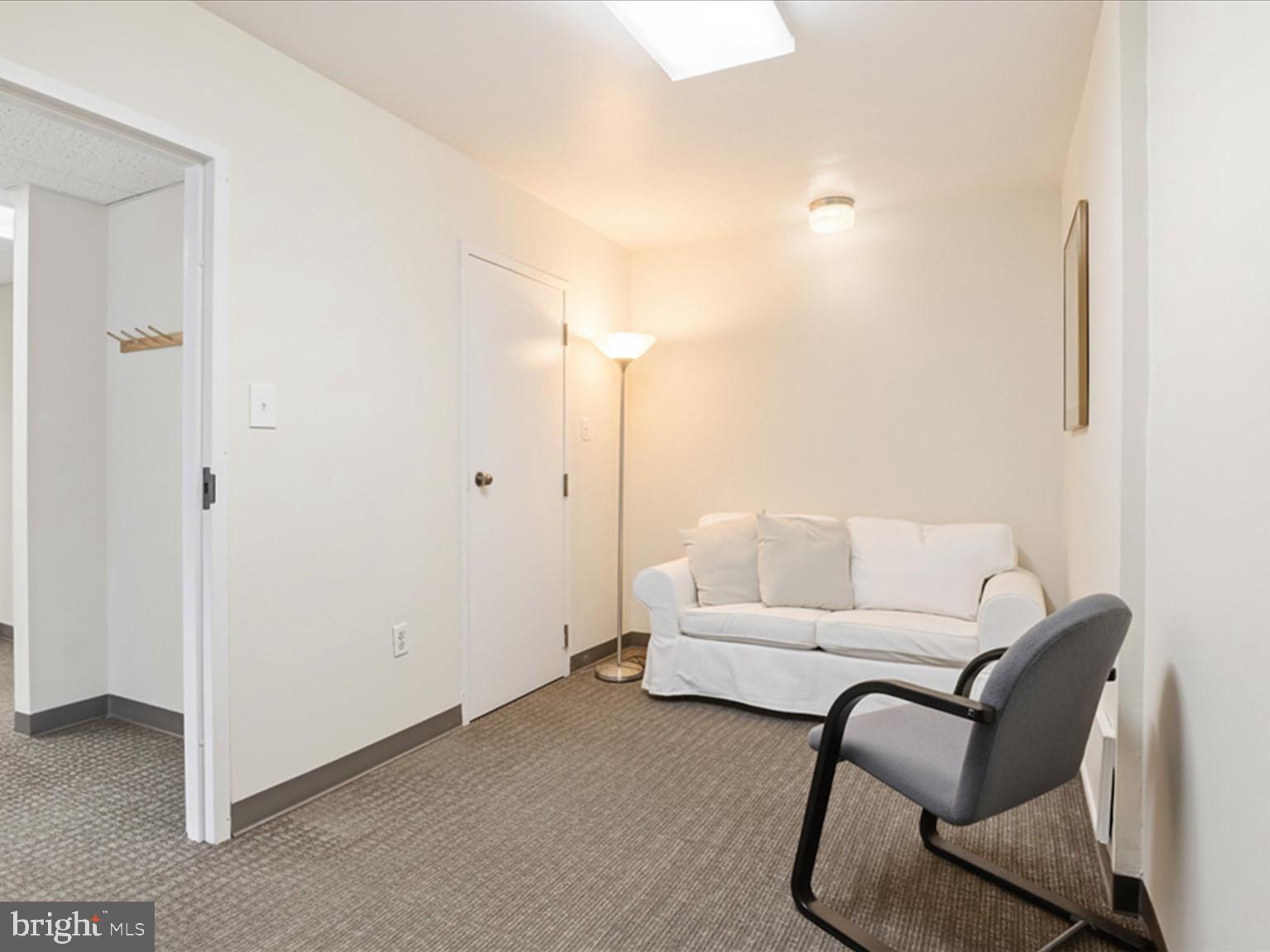 SPRINGFIELD PROFESSSIONAL PARK - Commercial Sale