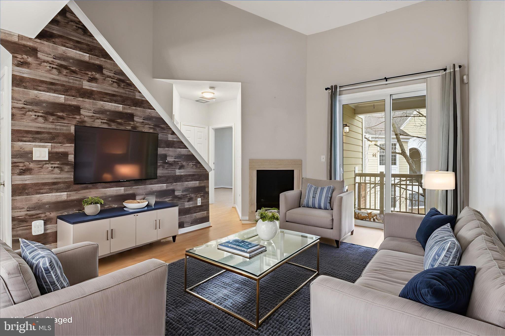 WORLDGATE CONDO - Residential Lease