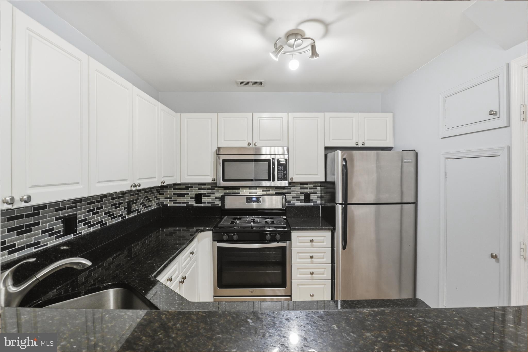 WORLDGATE CONDO - Residential Lease