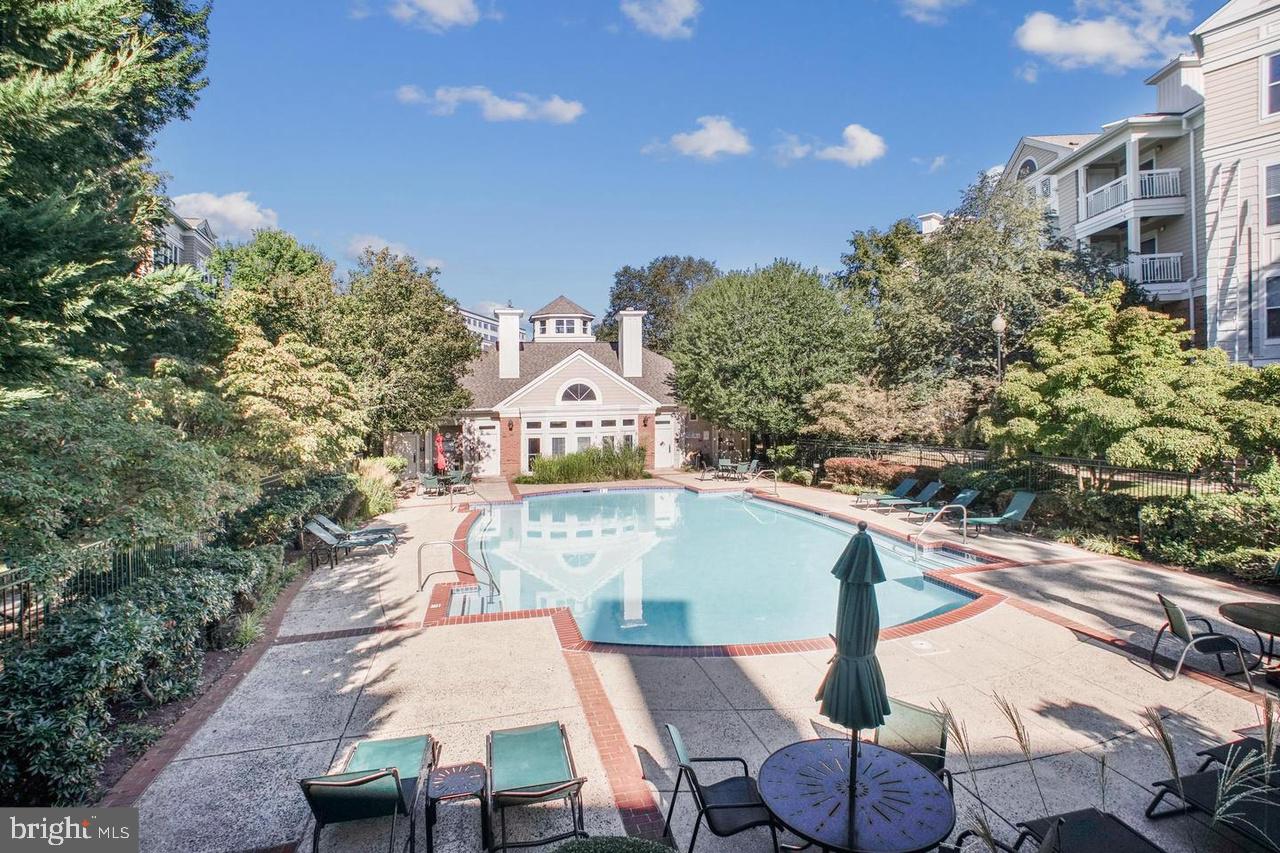 WORLDGATE CONDO - Residential Lease