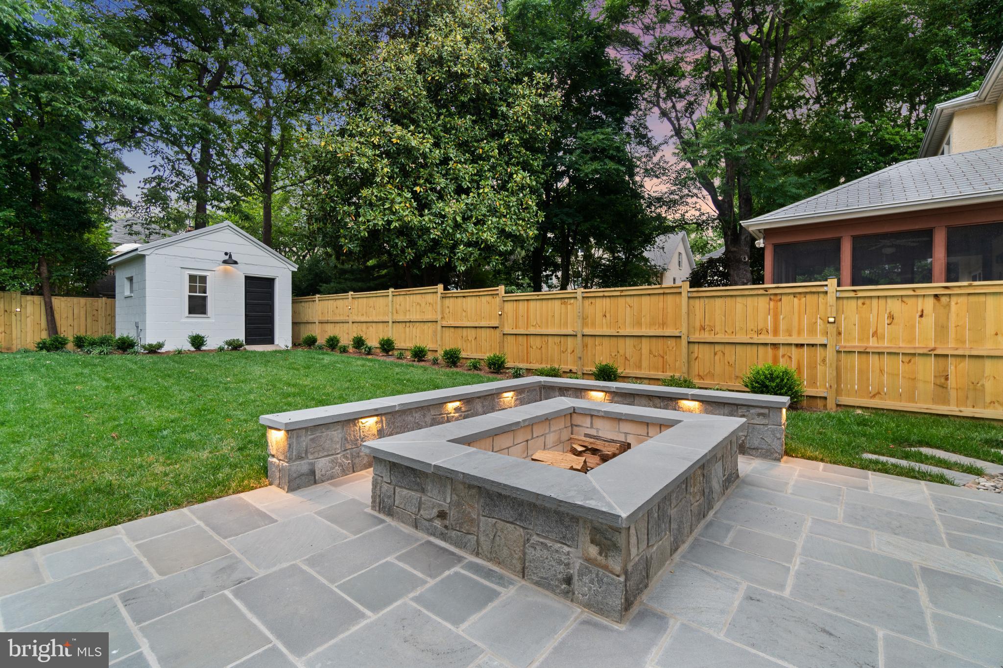 MURRAY HILL - Residential