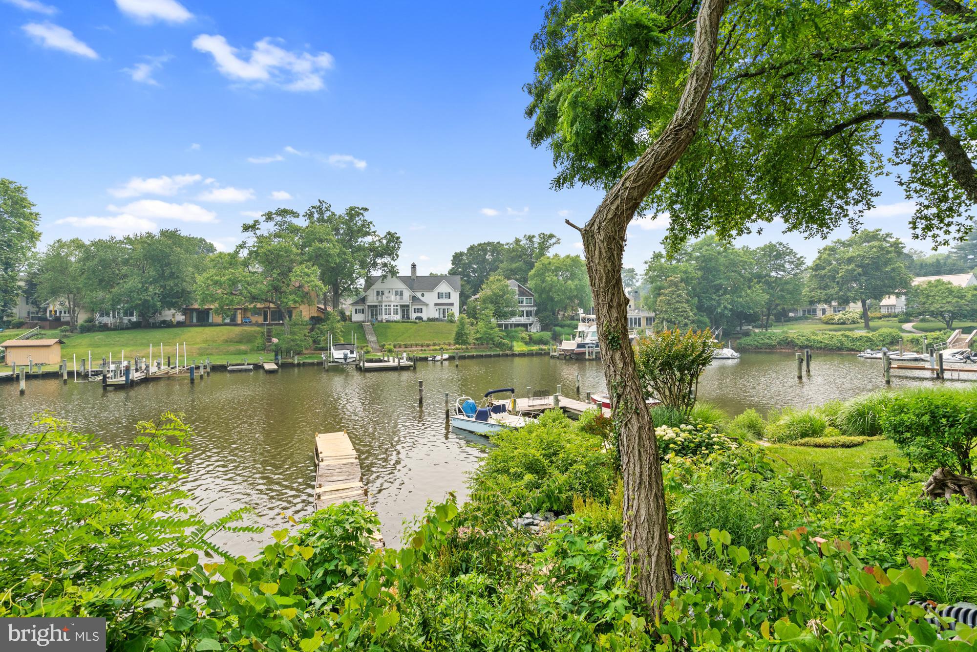 MURRAY HILL - Residential