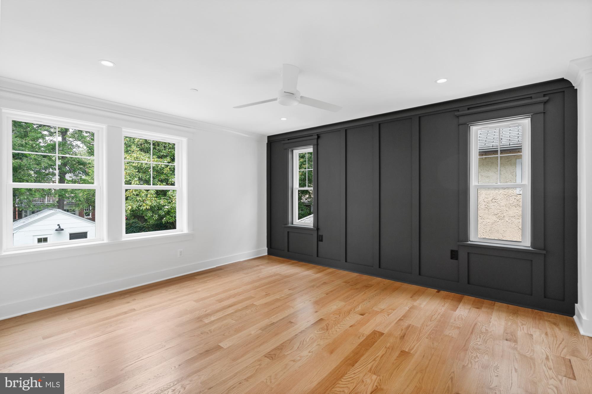 MURRAY HILL - Residential