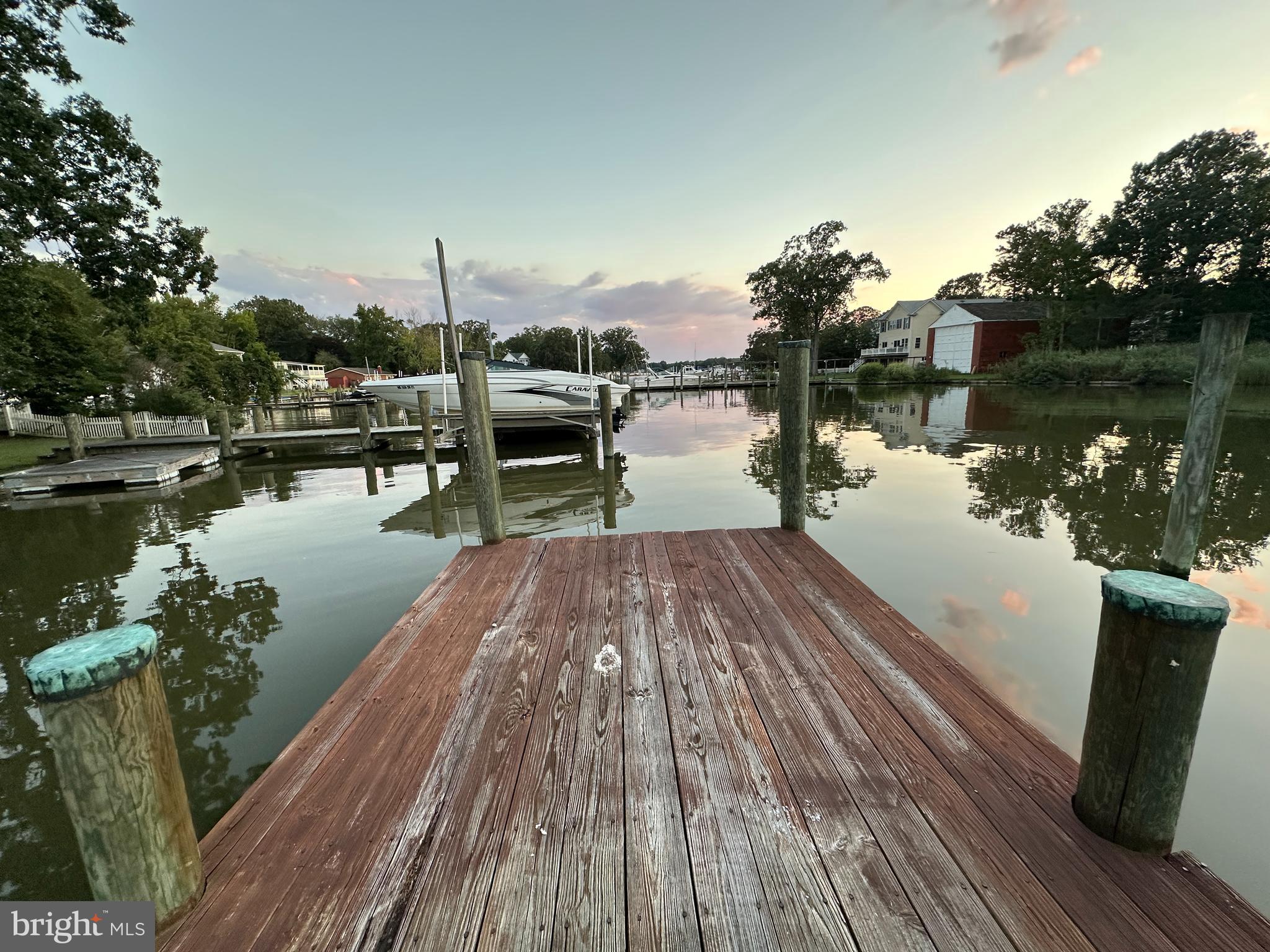 AVALON SHORES - Residential