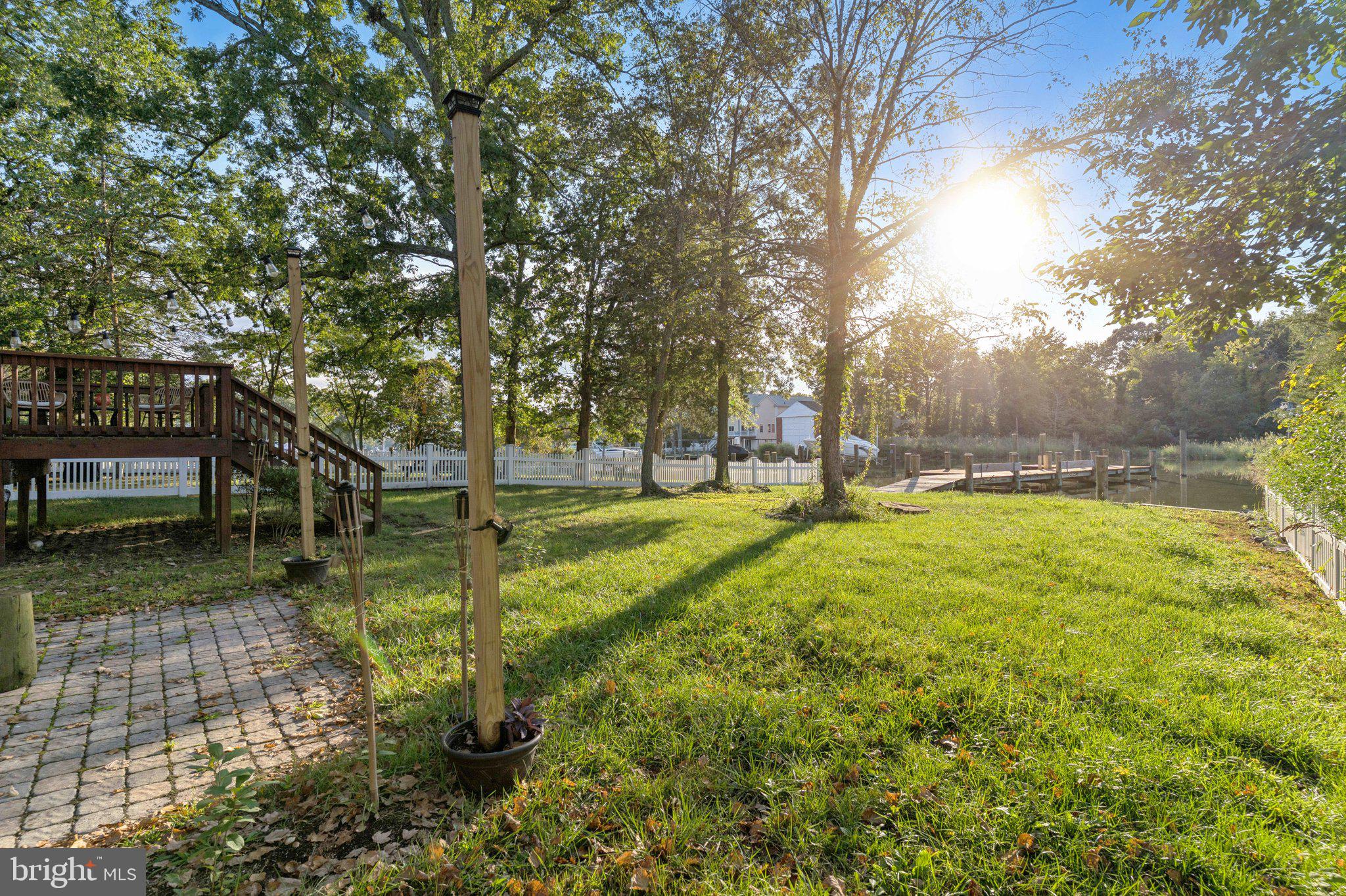 AVALON SHORES - Residential