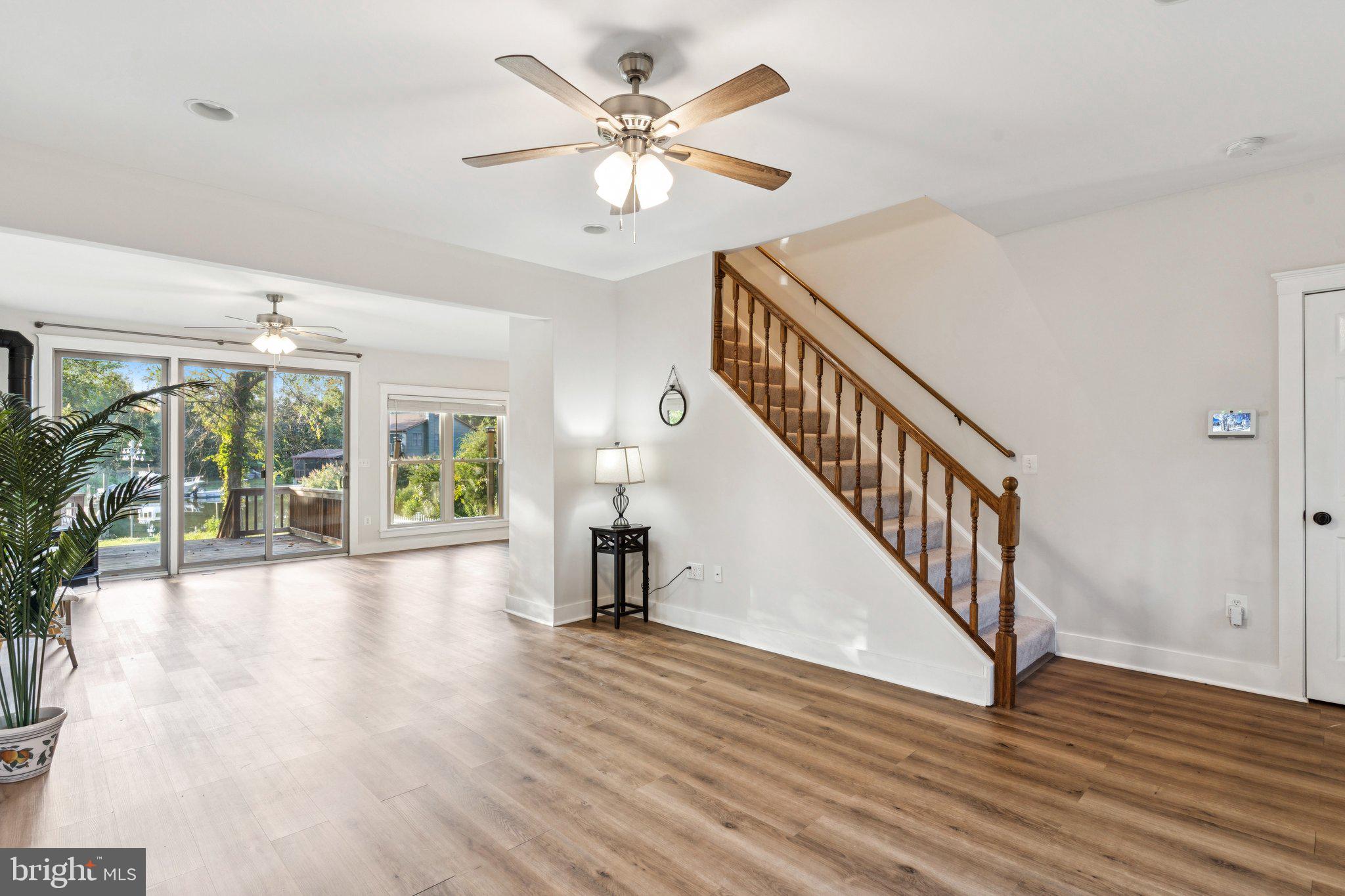 AVALON SHORES - Residential