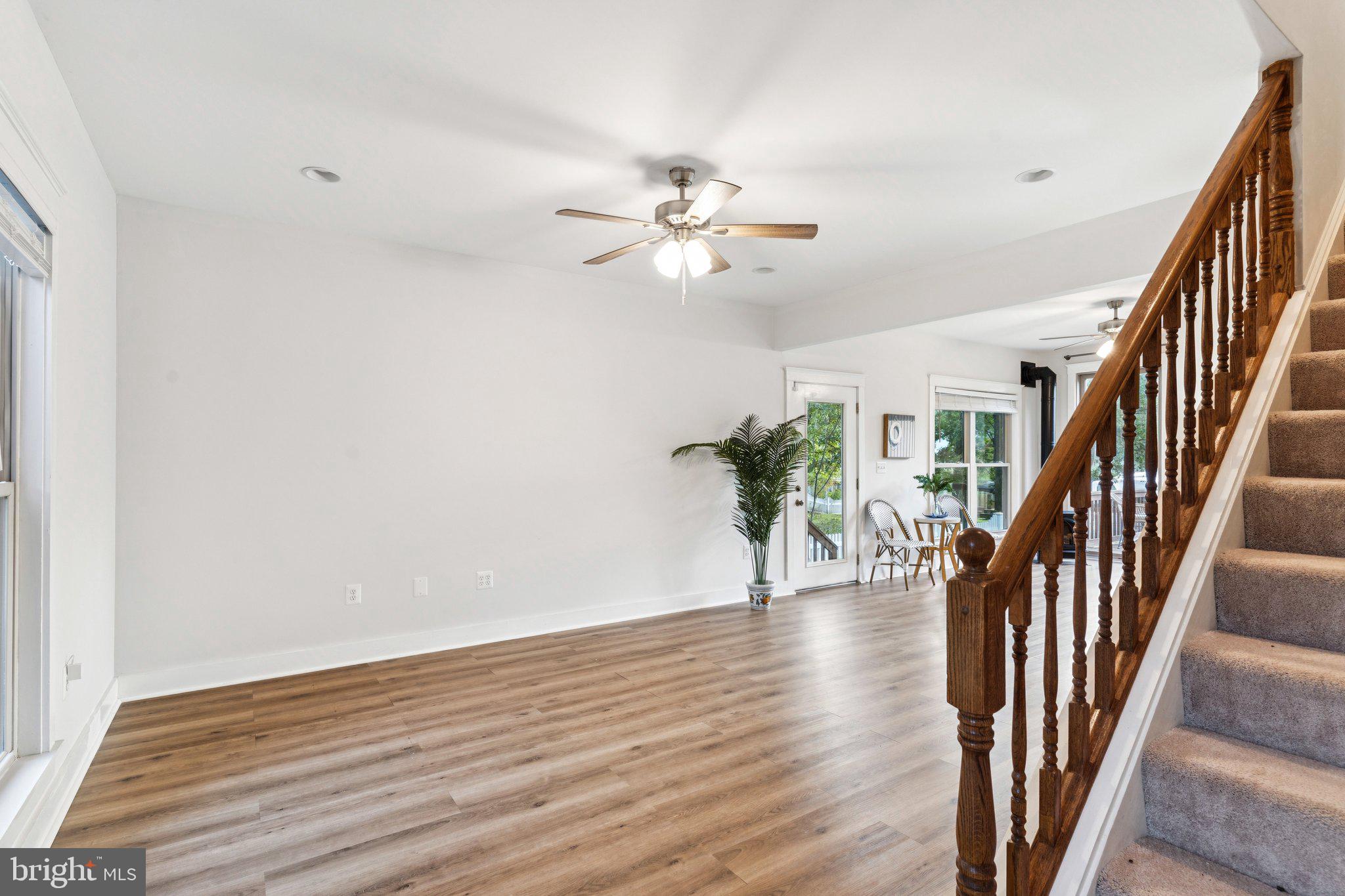 AVALON SHORES - Residential