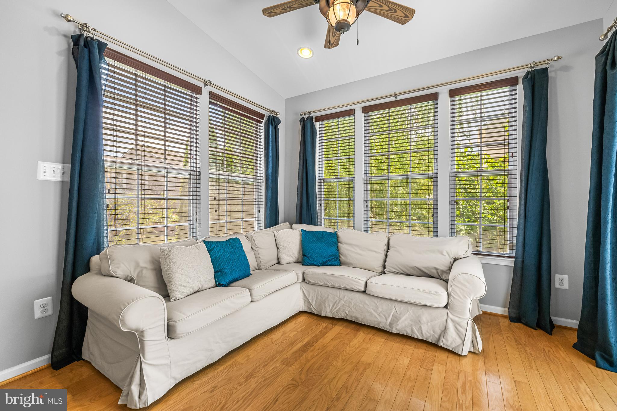 PERRY MEADOWS - Residential