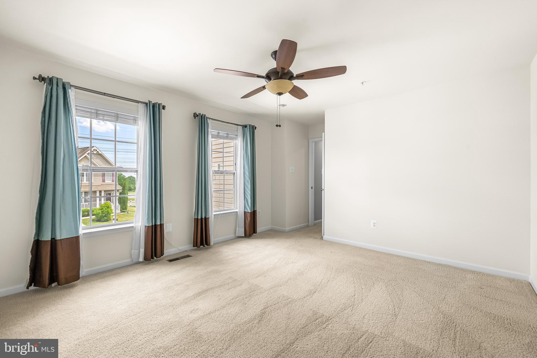 PERRY MEADOWS - Residential