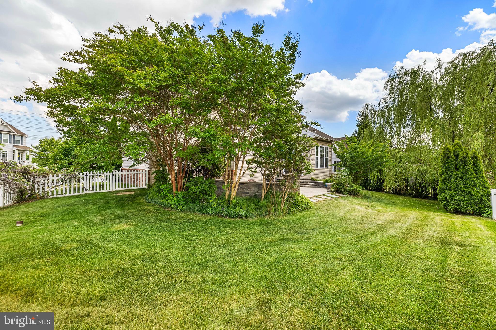 PERRY MEADOWS - Residential