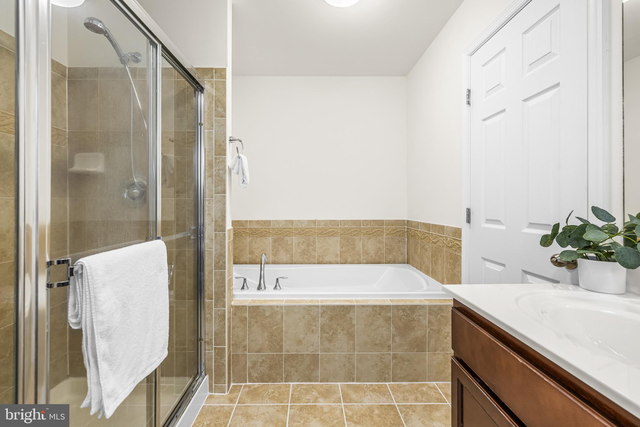PERRY MEADOWS - Residential