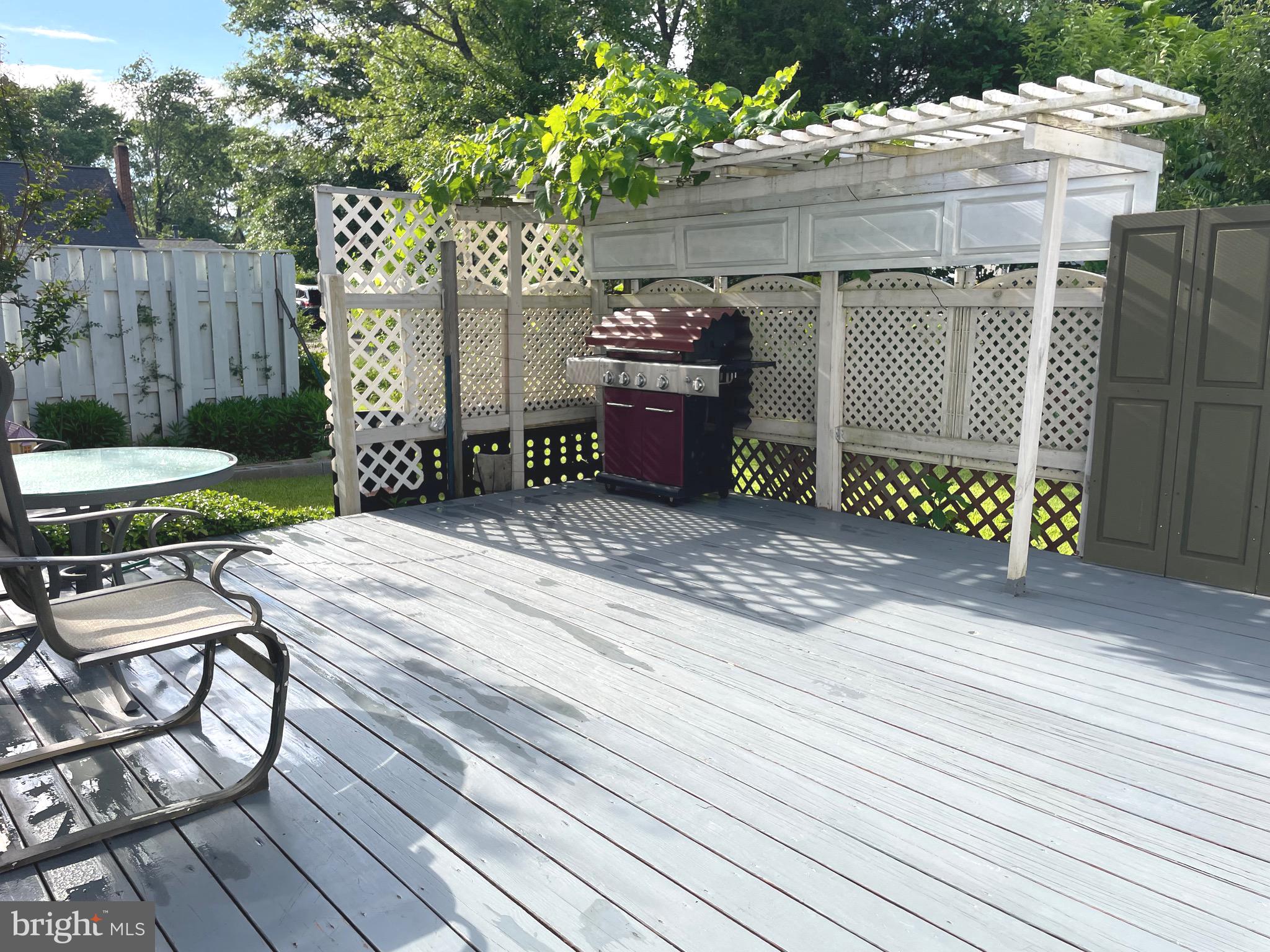 GREENBRIAR - Residential Lease