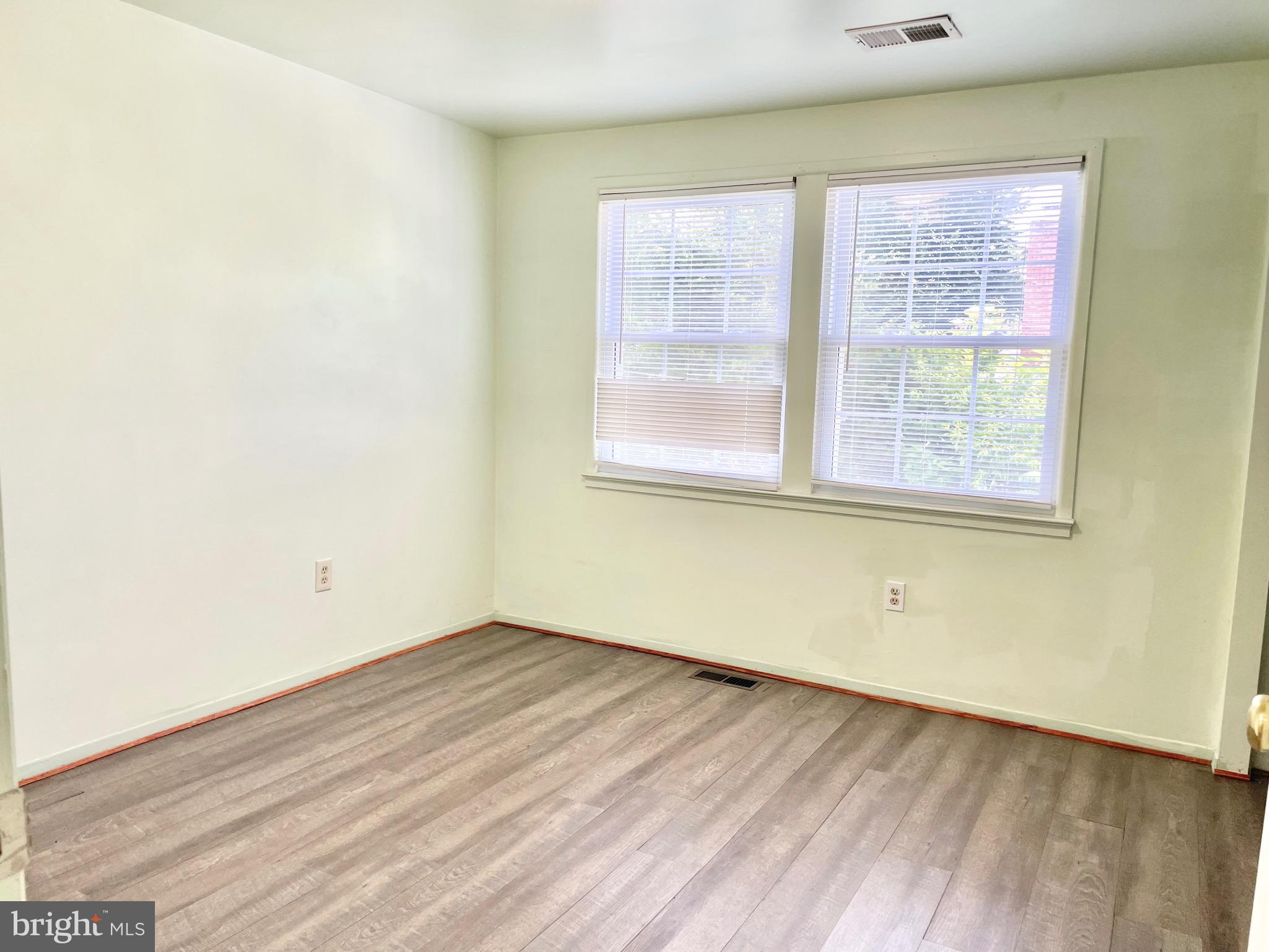 GREENBRIAR - Residential Lease