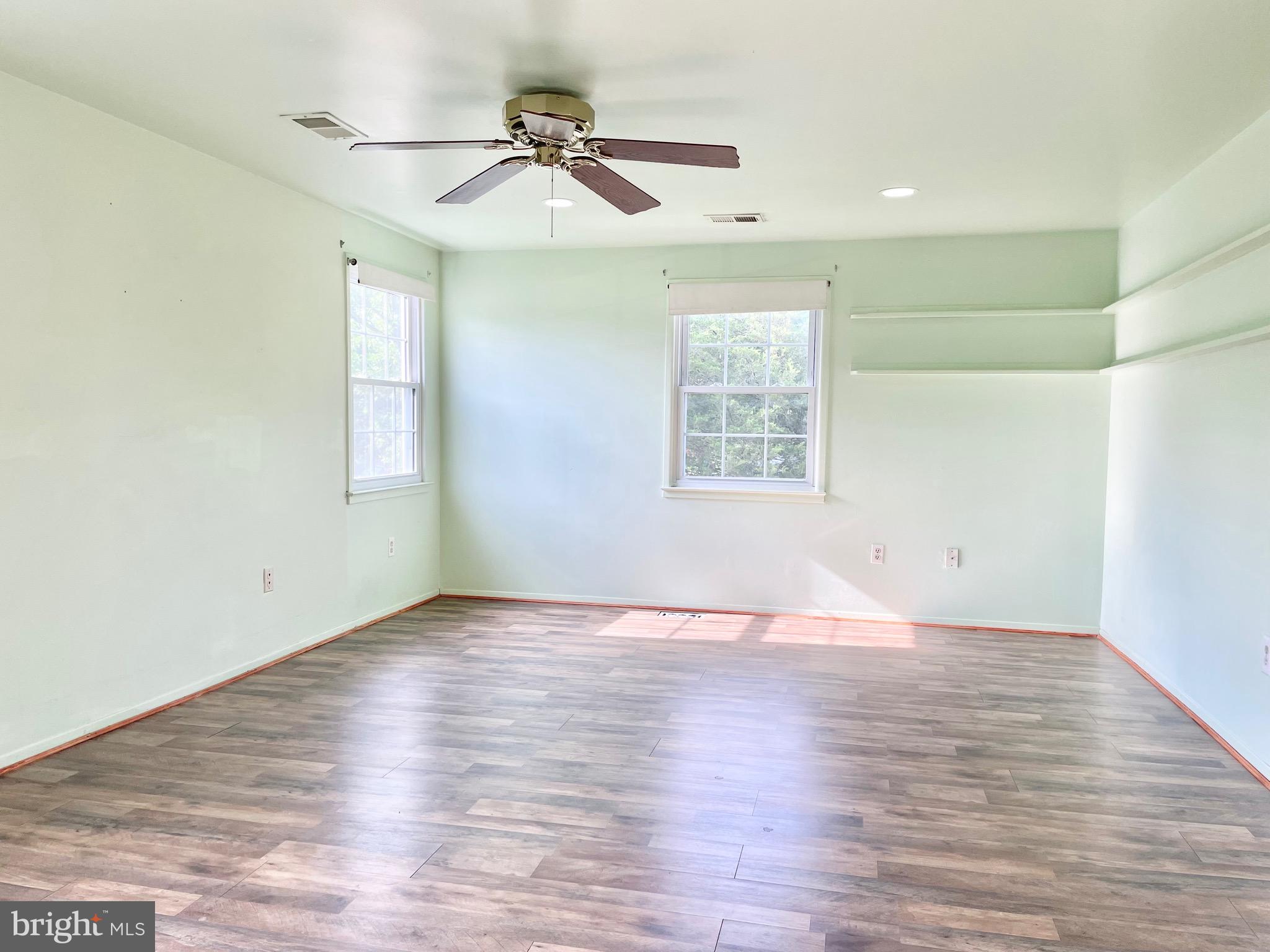 GREENBRIAR - Residential Lease