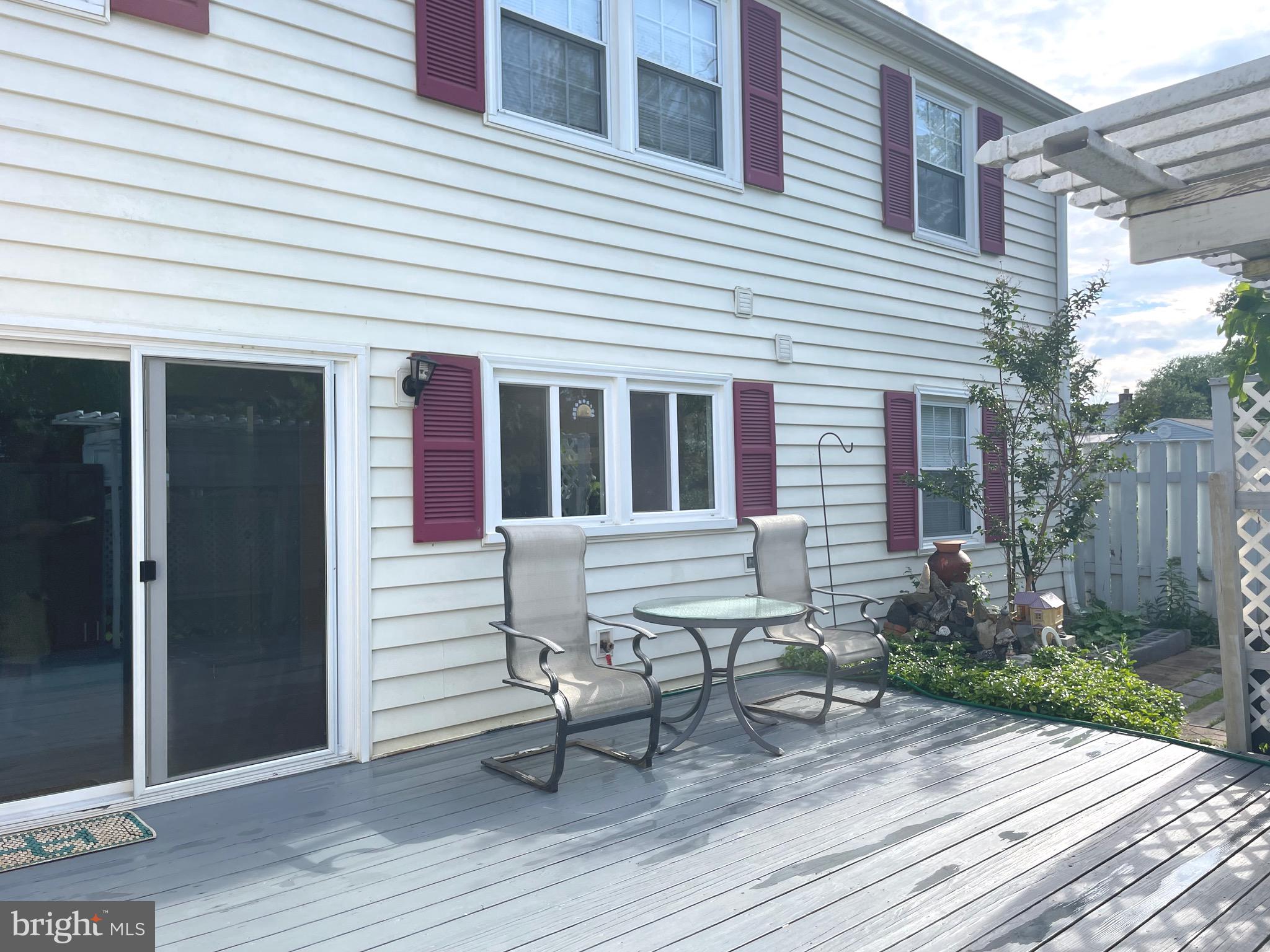 GREENBRIAR - Residential Lease