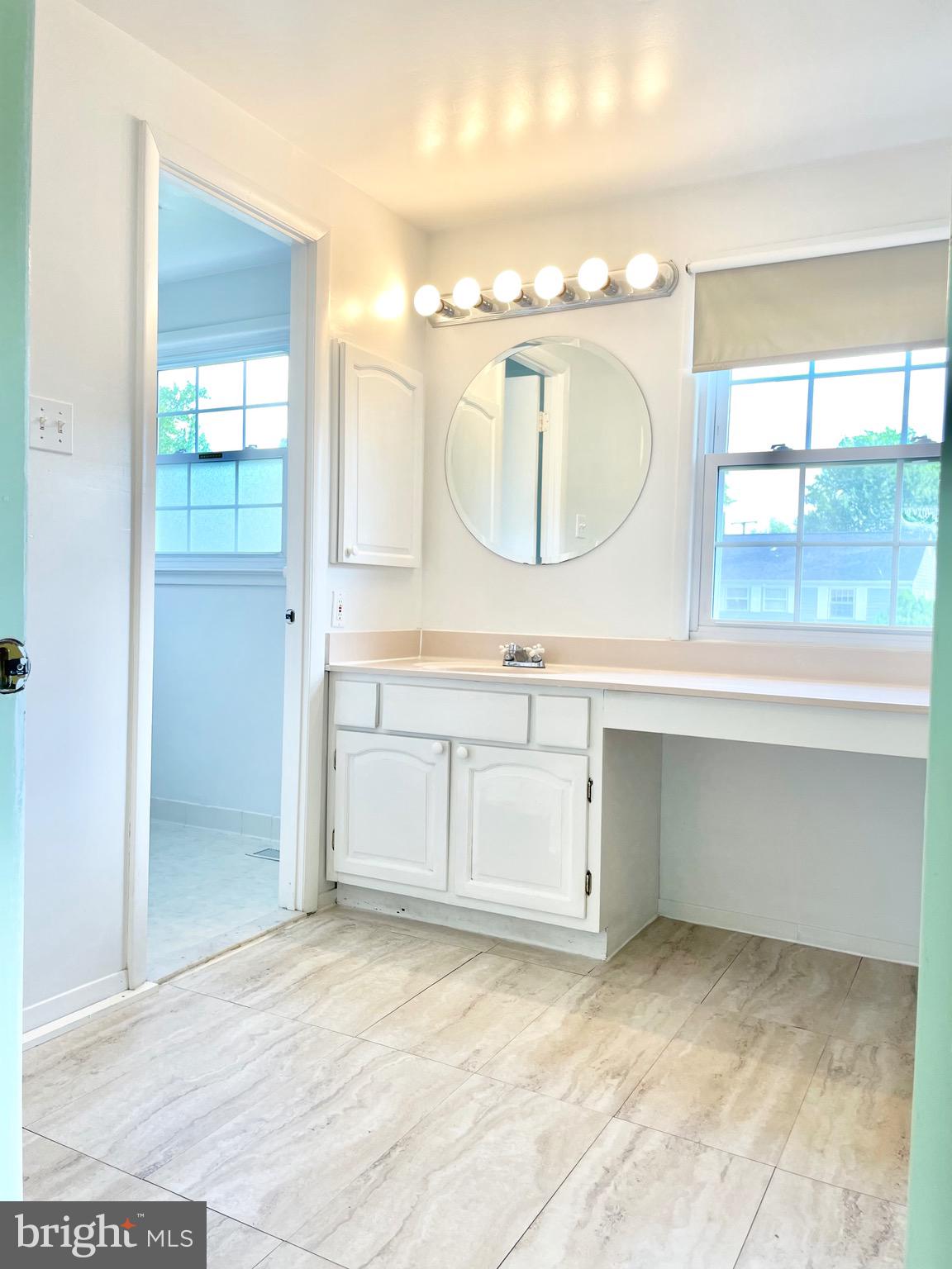 GREENBRIAR - Residential Lease