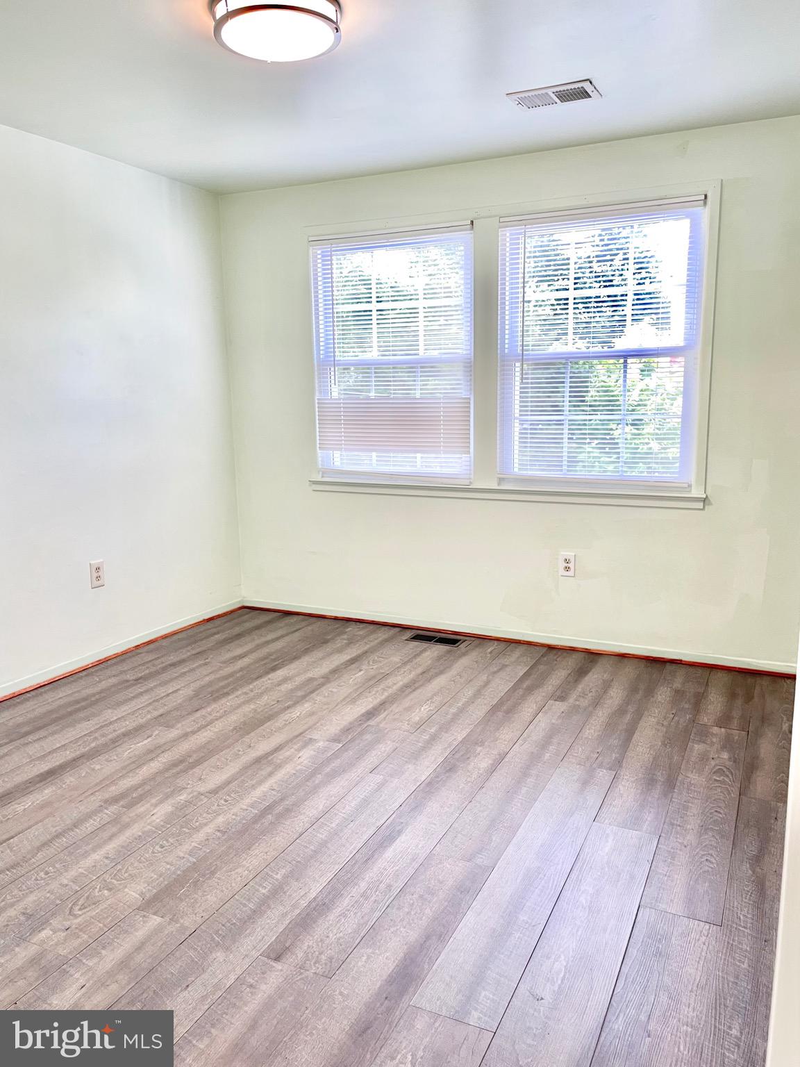 GREENBRIAR - Residential Lease