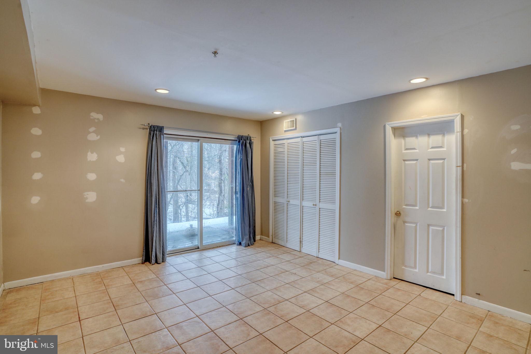 PERSIMMON CREEK - Residential