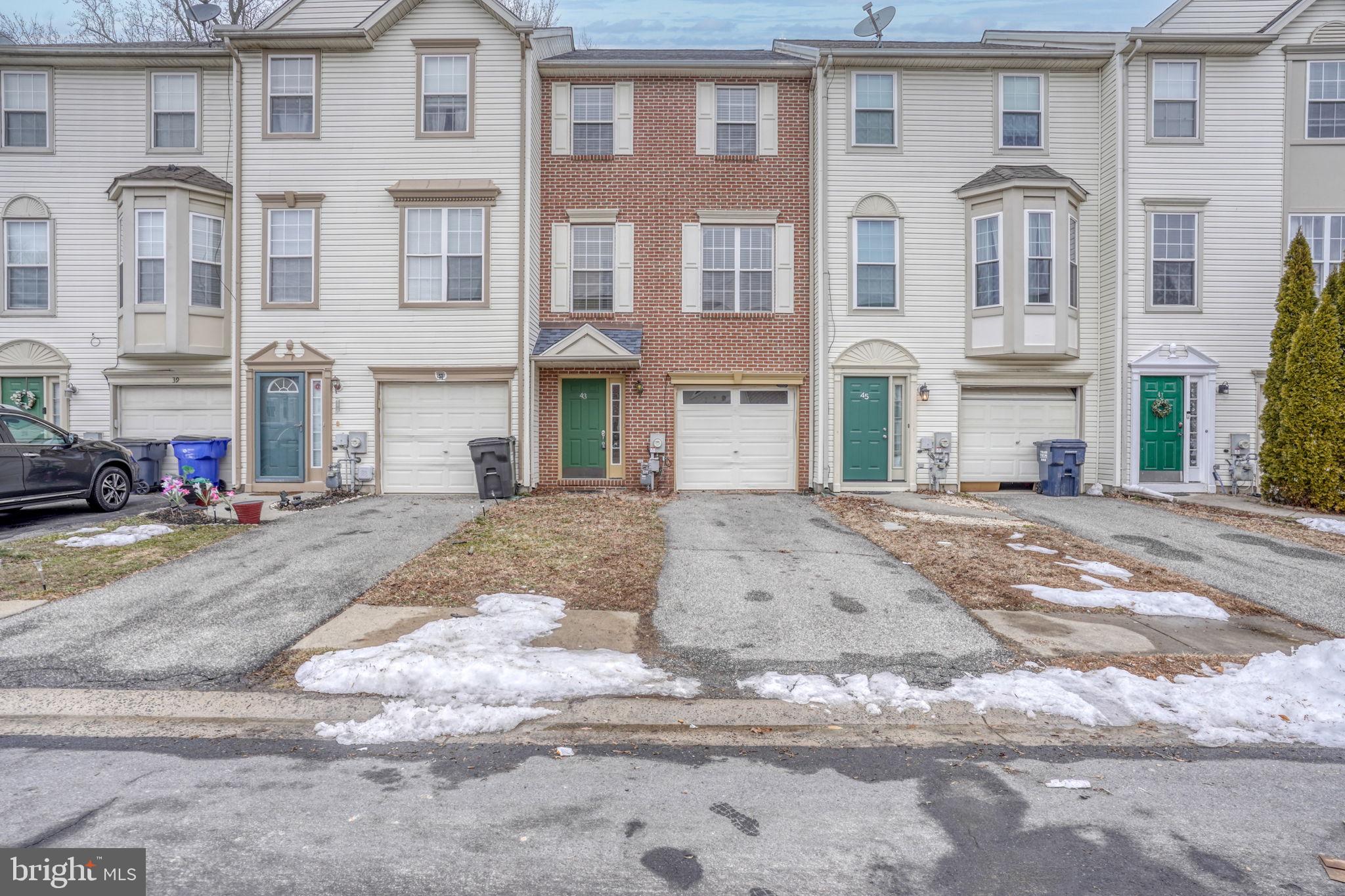 PERSIMMON CREEK - Residential