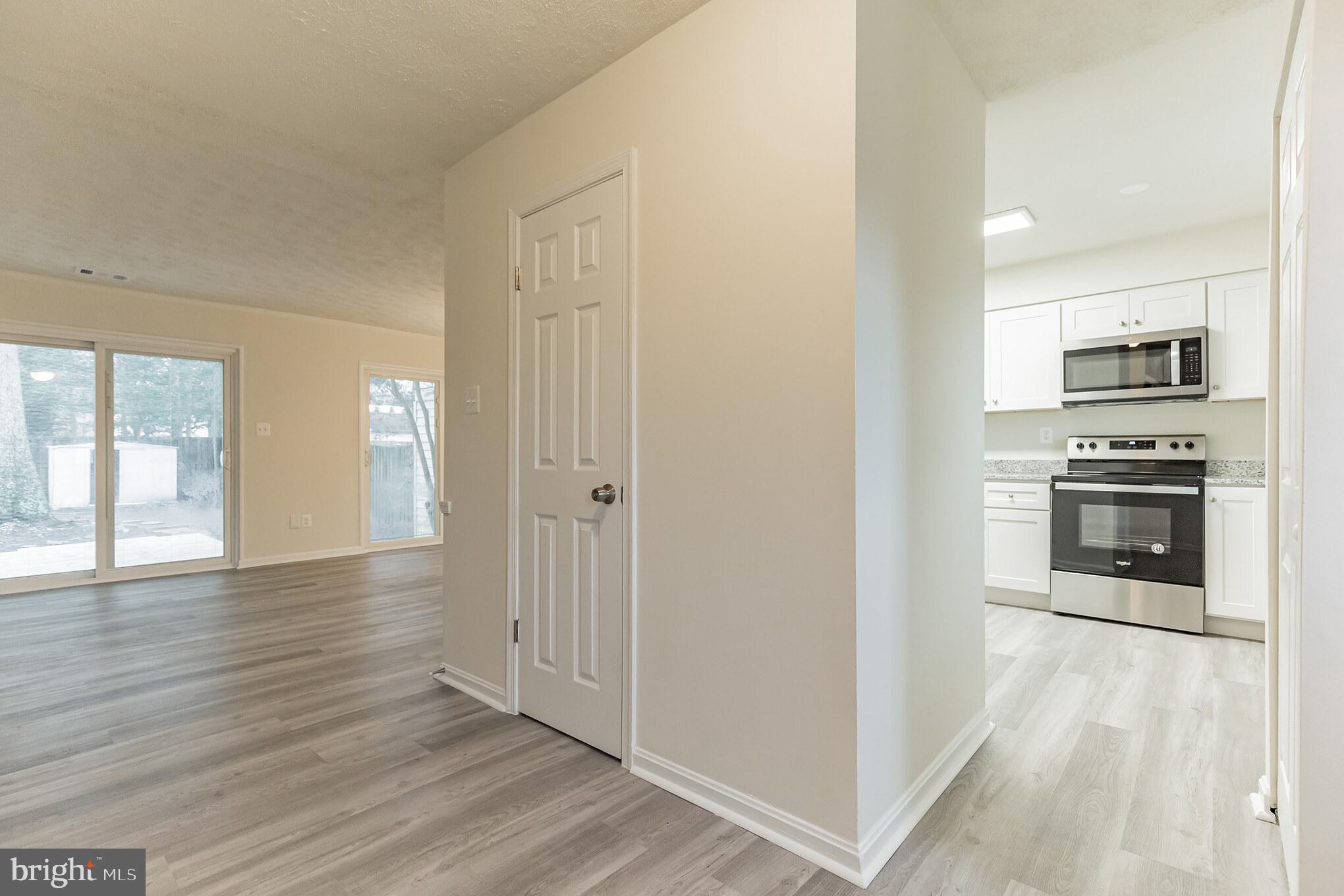 RYON WOODS SUB - Residential