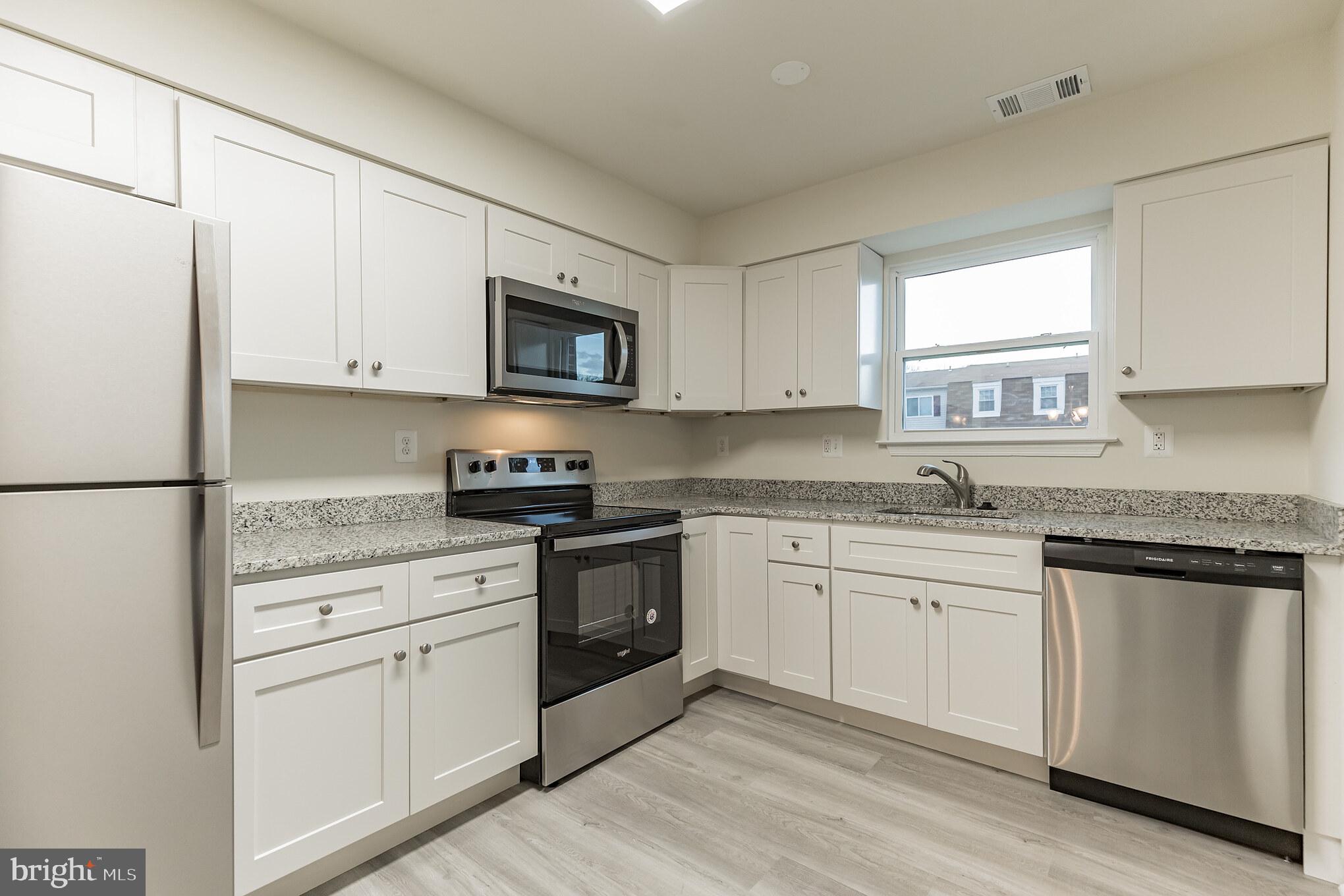 RYON WOODS SUB - Residential