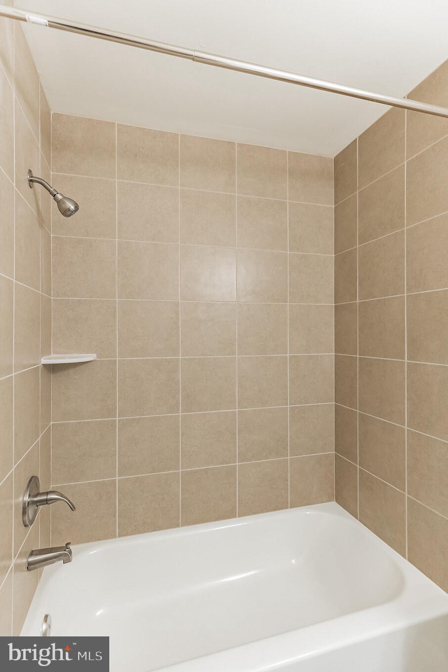 RYON WOODS SUB - Residential